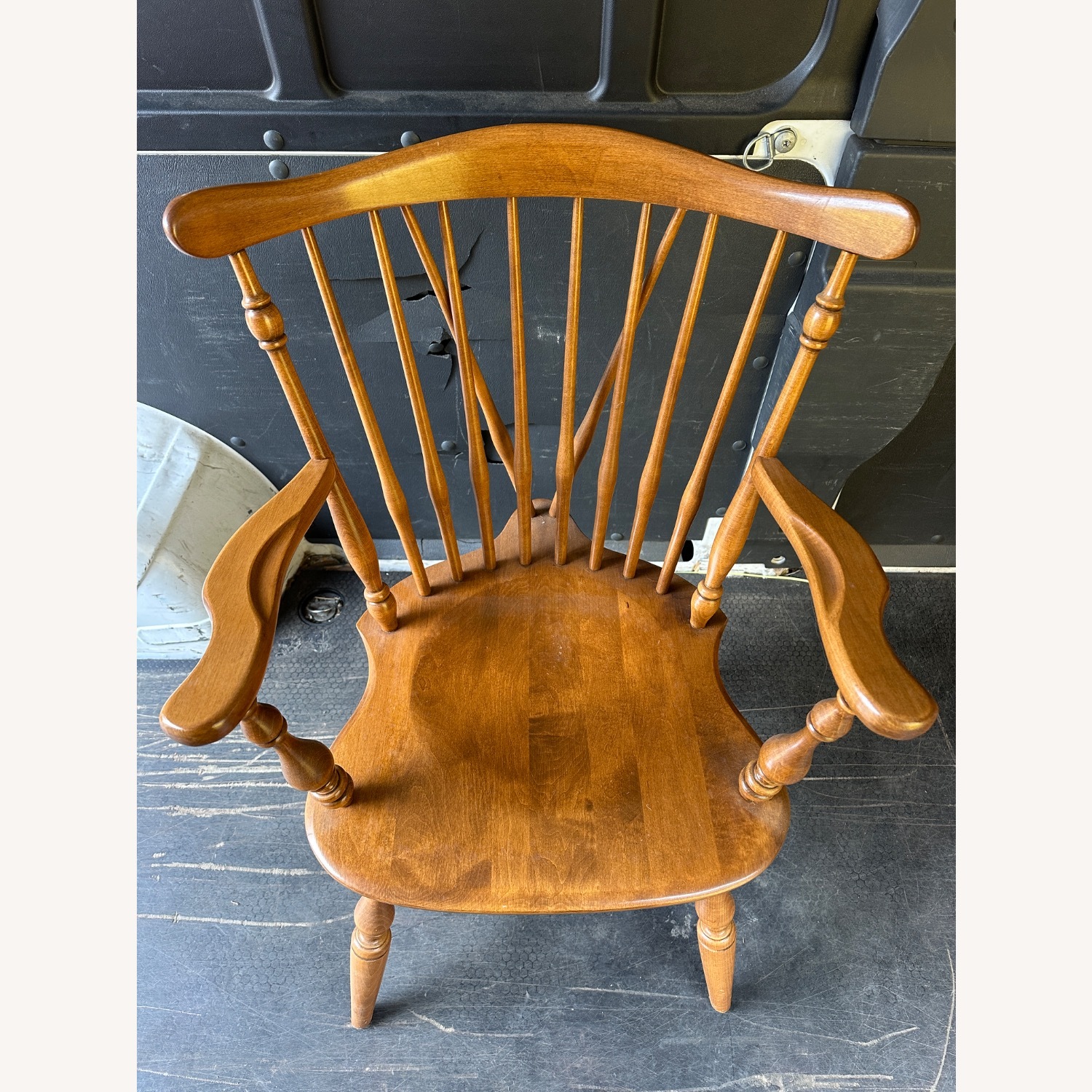 One pair Ethan Allen 106020A Windsor chair - image-2