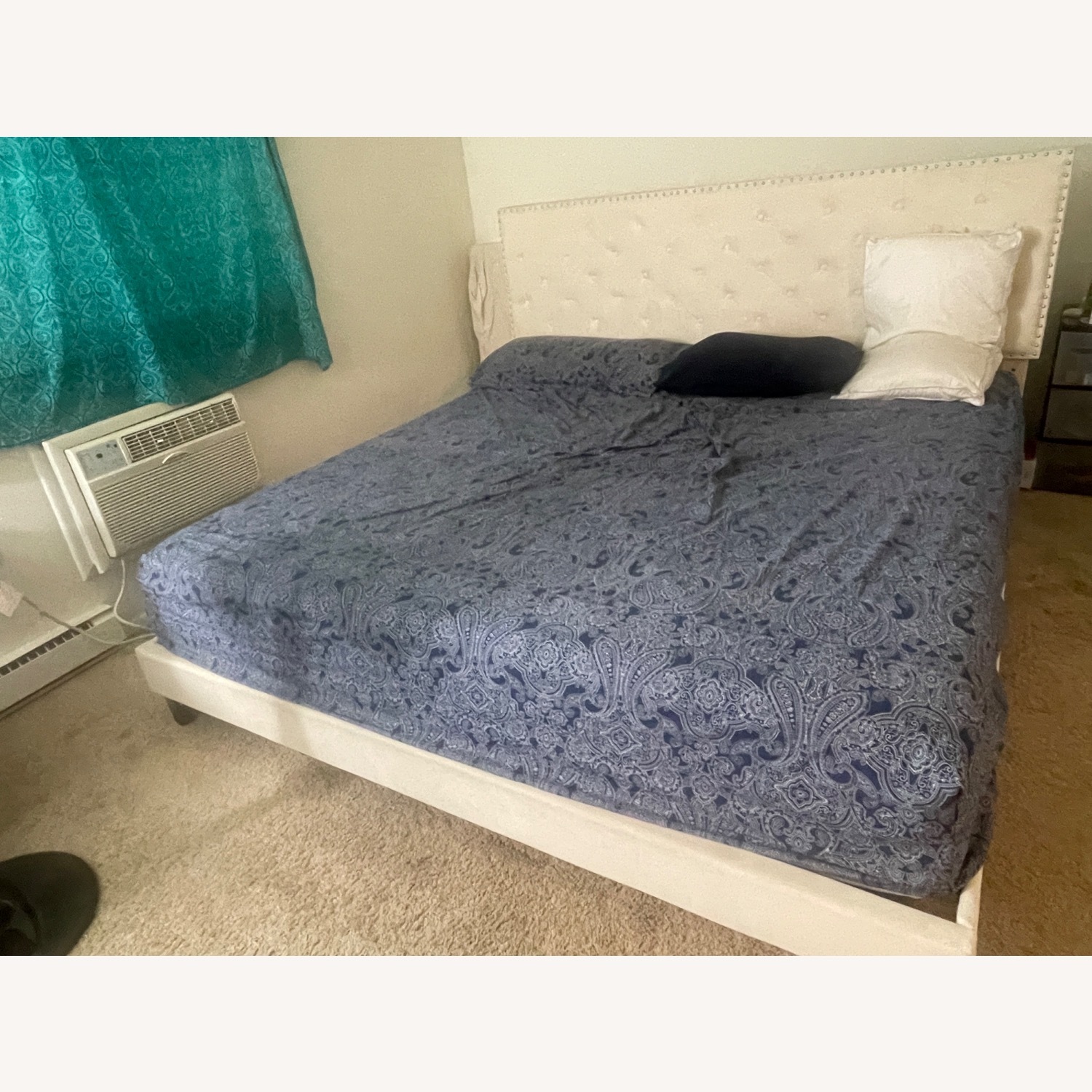 King Size Bed - image-1