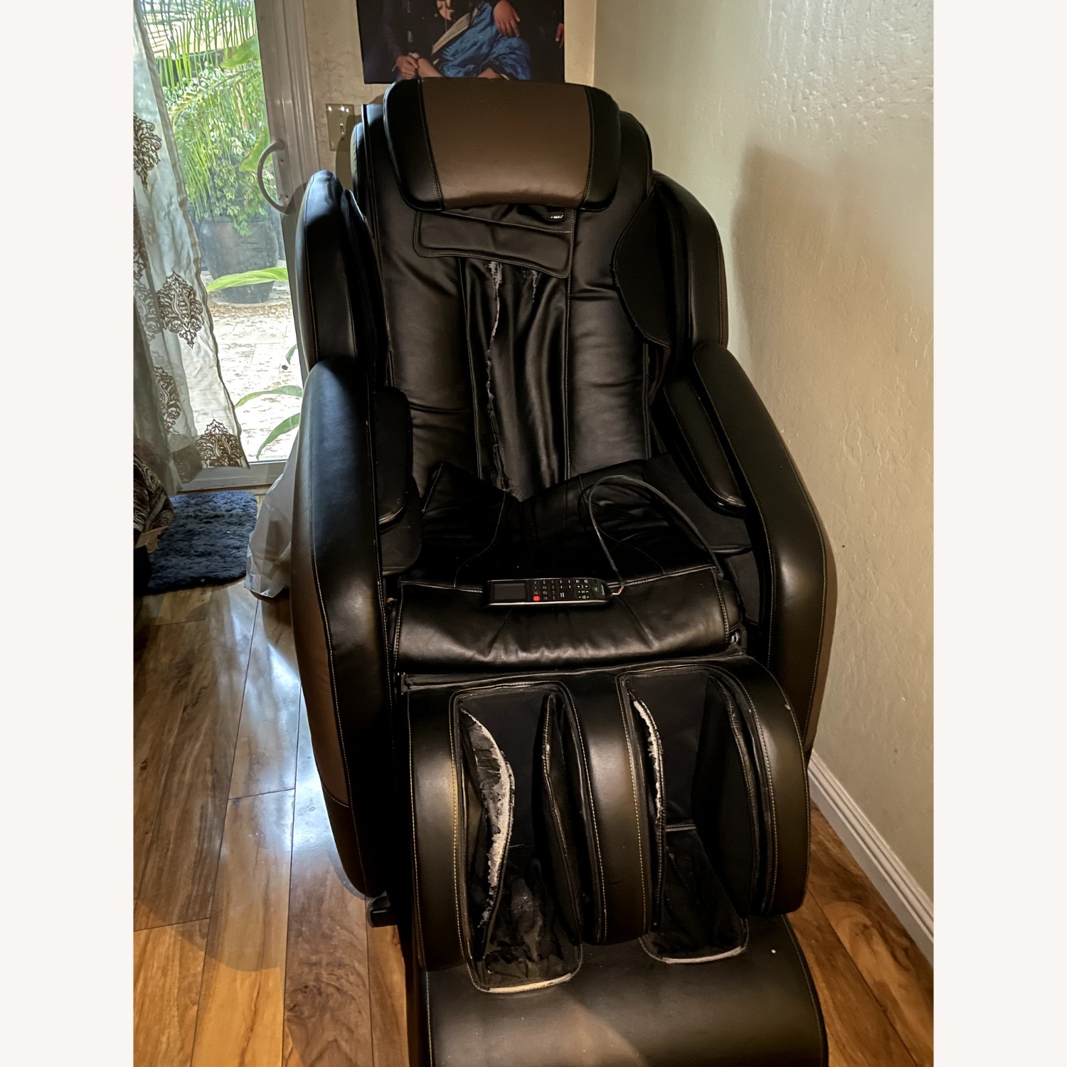 Massage Chair - image-3