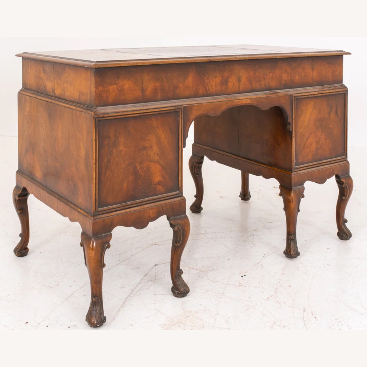 Vintage Queen Anne Desk - image-3