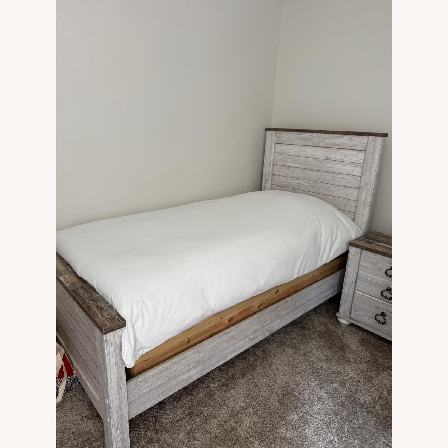 Willowton Twin Bed - image-2