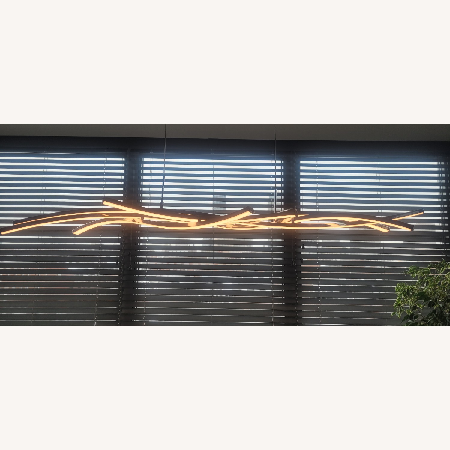 Unique/Statement Chandelier - image-2