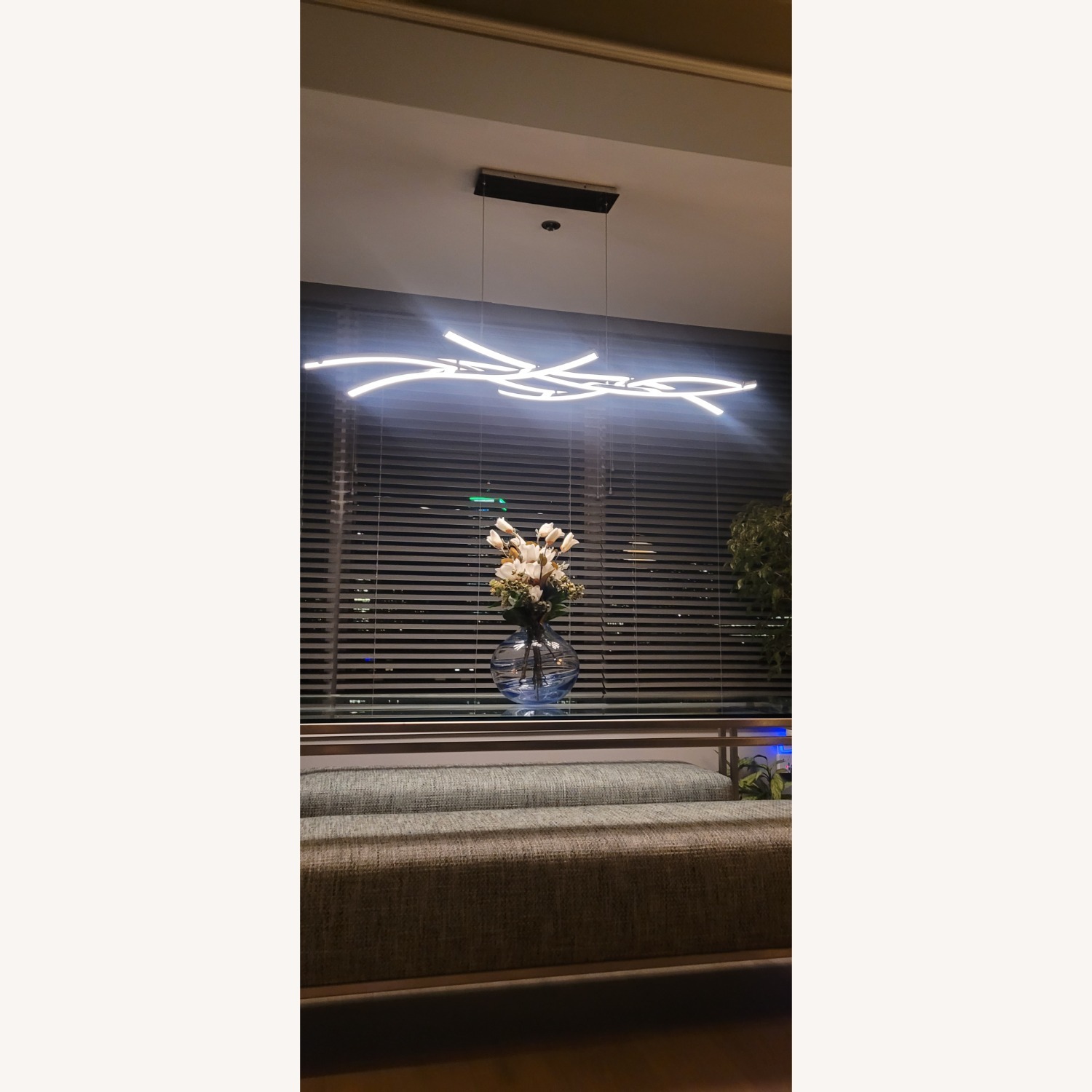 Unique/Statement Chandelier - image-1