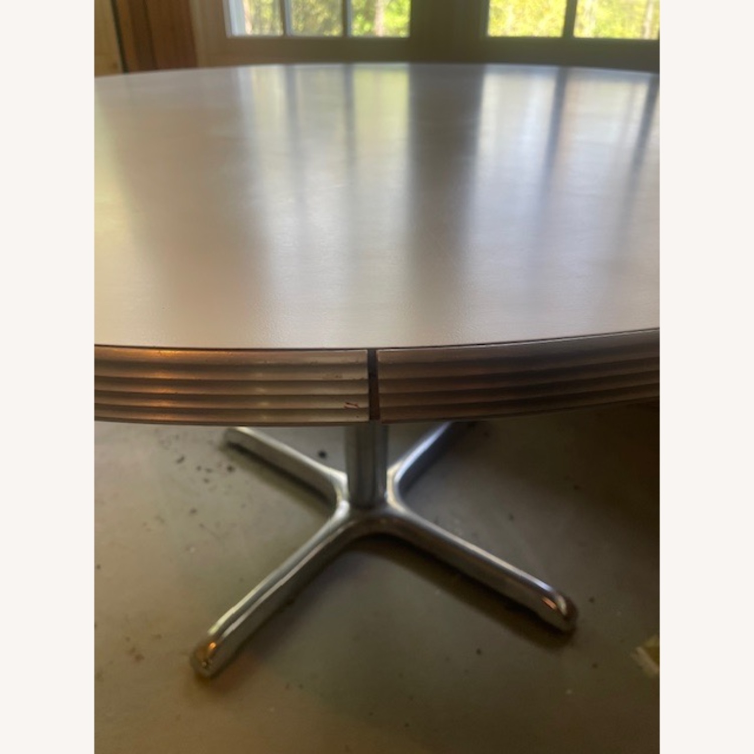 Mid Century Retro White and Chrome Kitchen Table - image-4