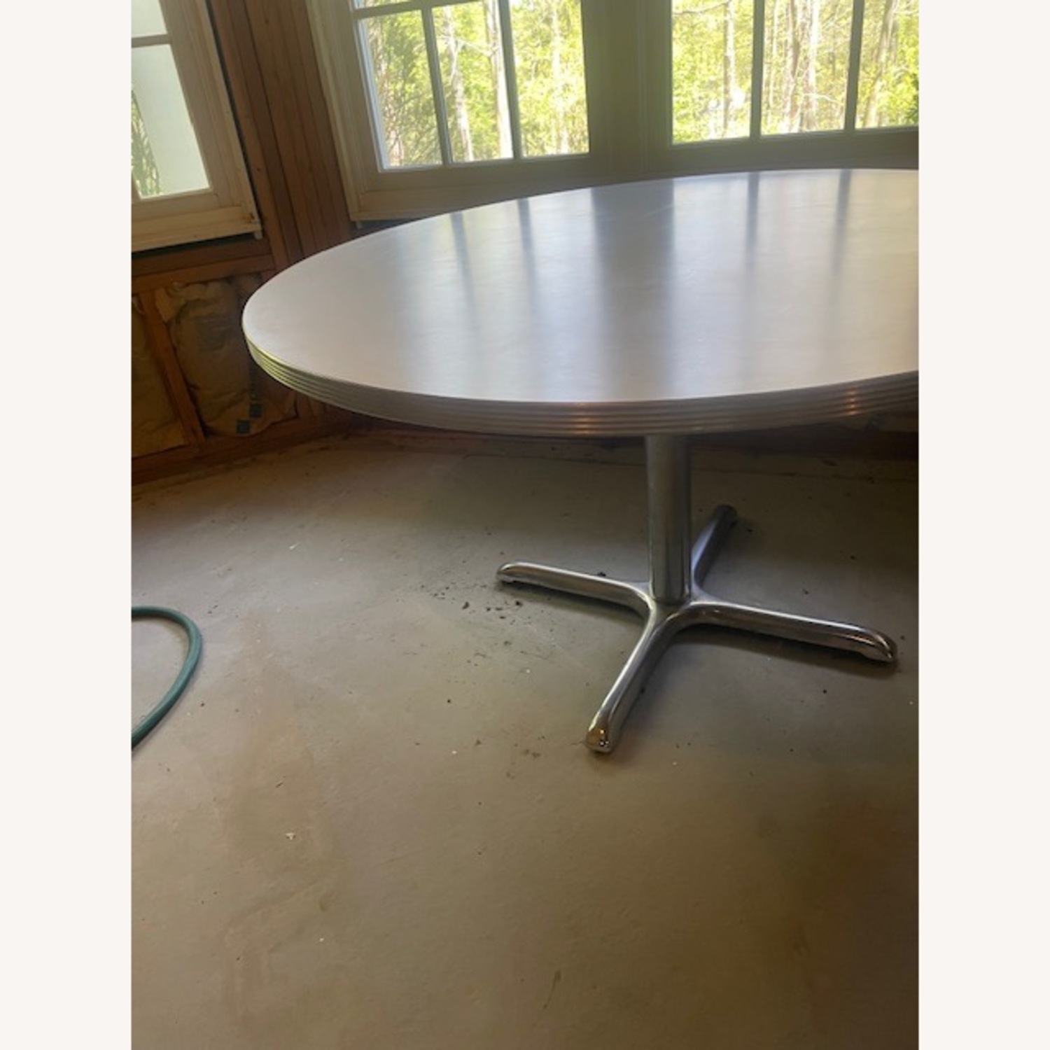 Mid Century Retro White and Chrome Kitchen Table - image-6