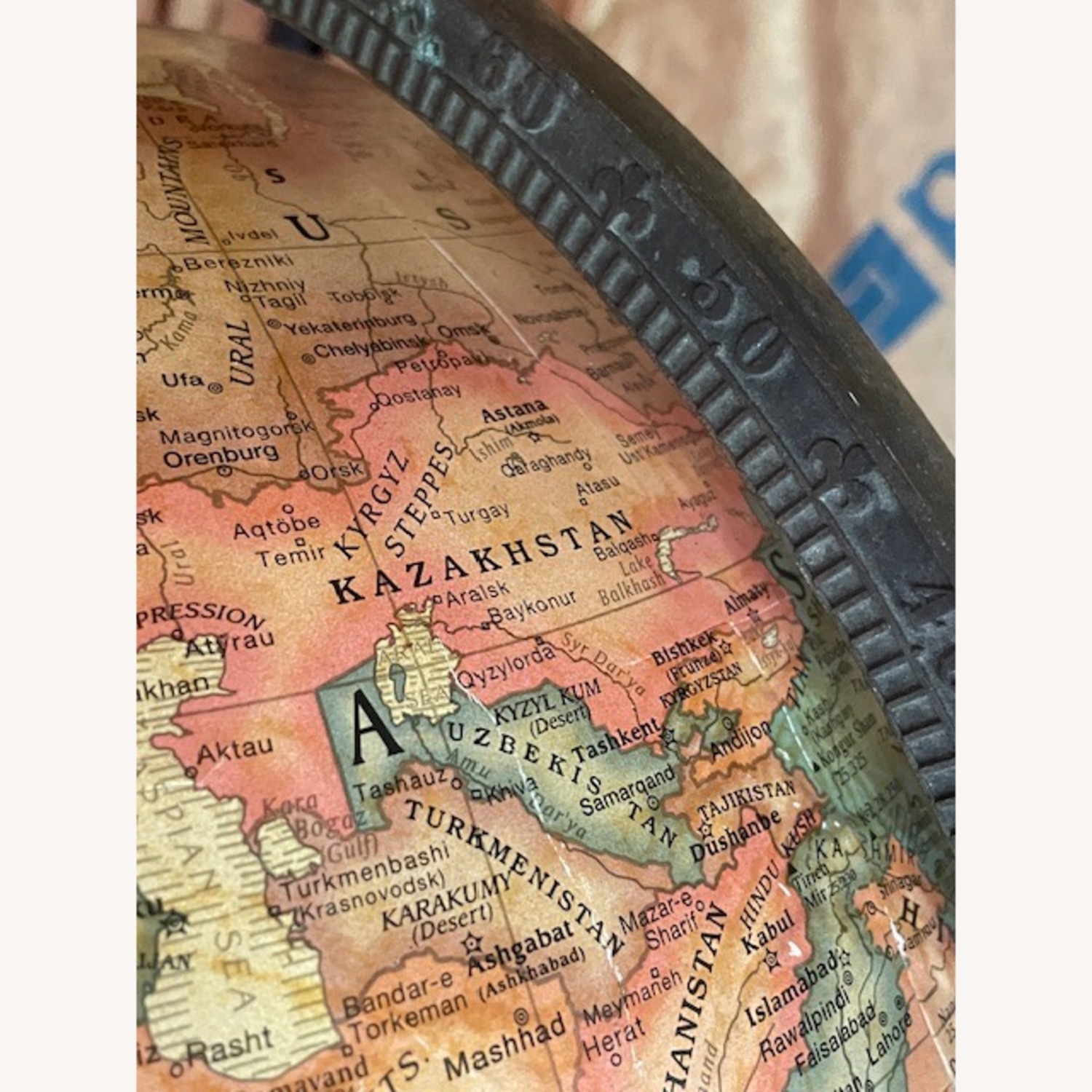 Globe with Handsome Stand & Meridian - image-4