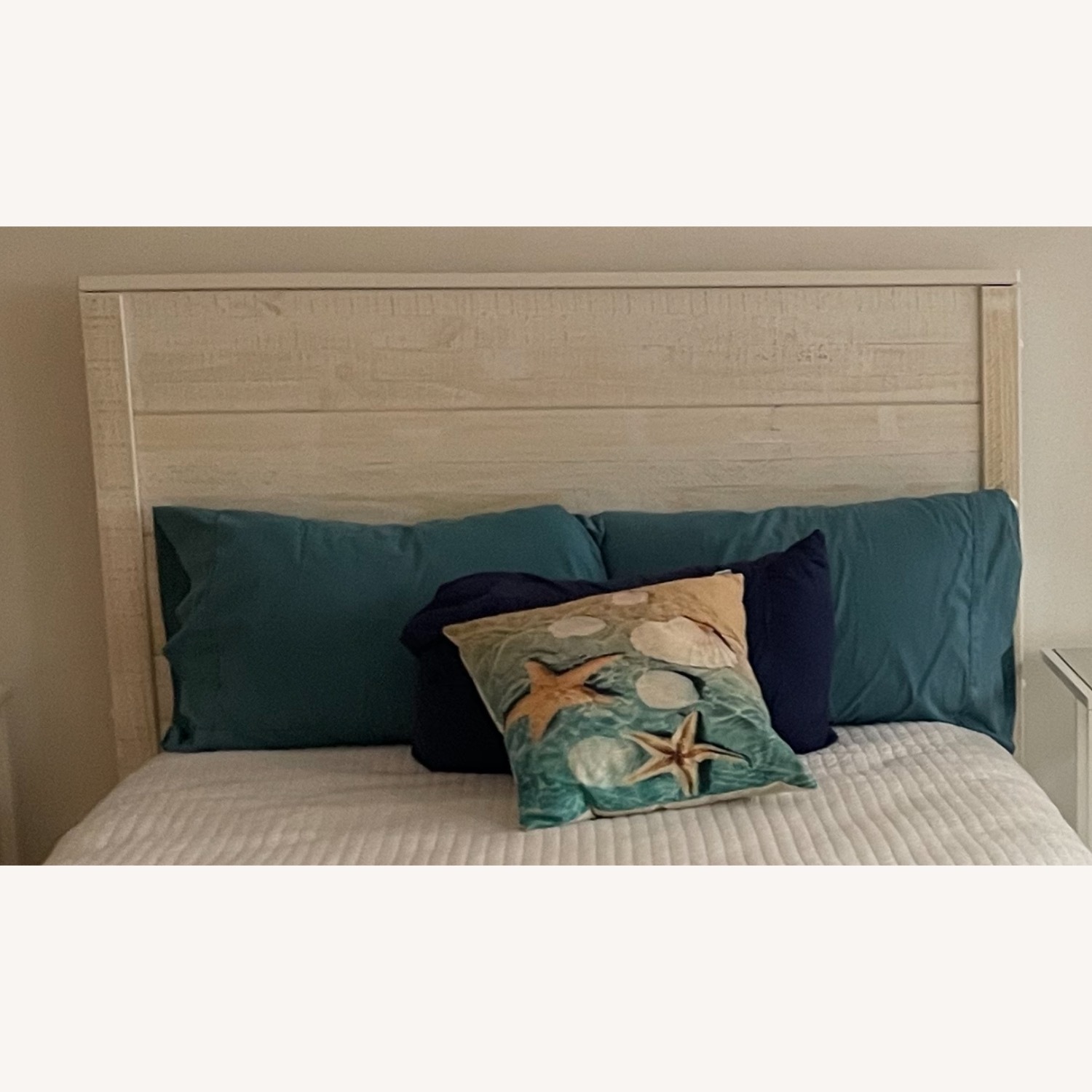 Wayfair Altamirano Pair of Twin Platform Beds - image-3