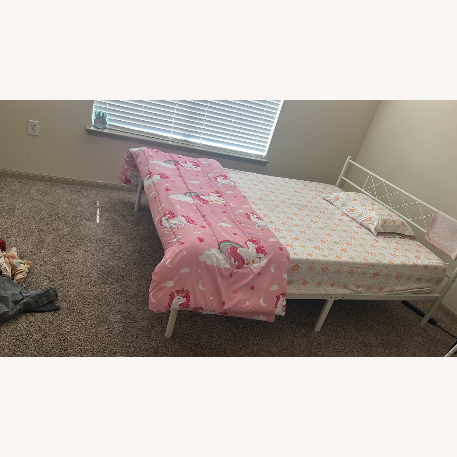 Queen Size Bed - image-1