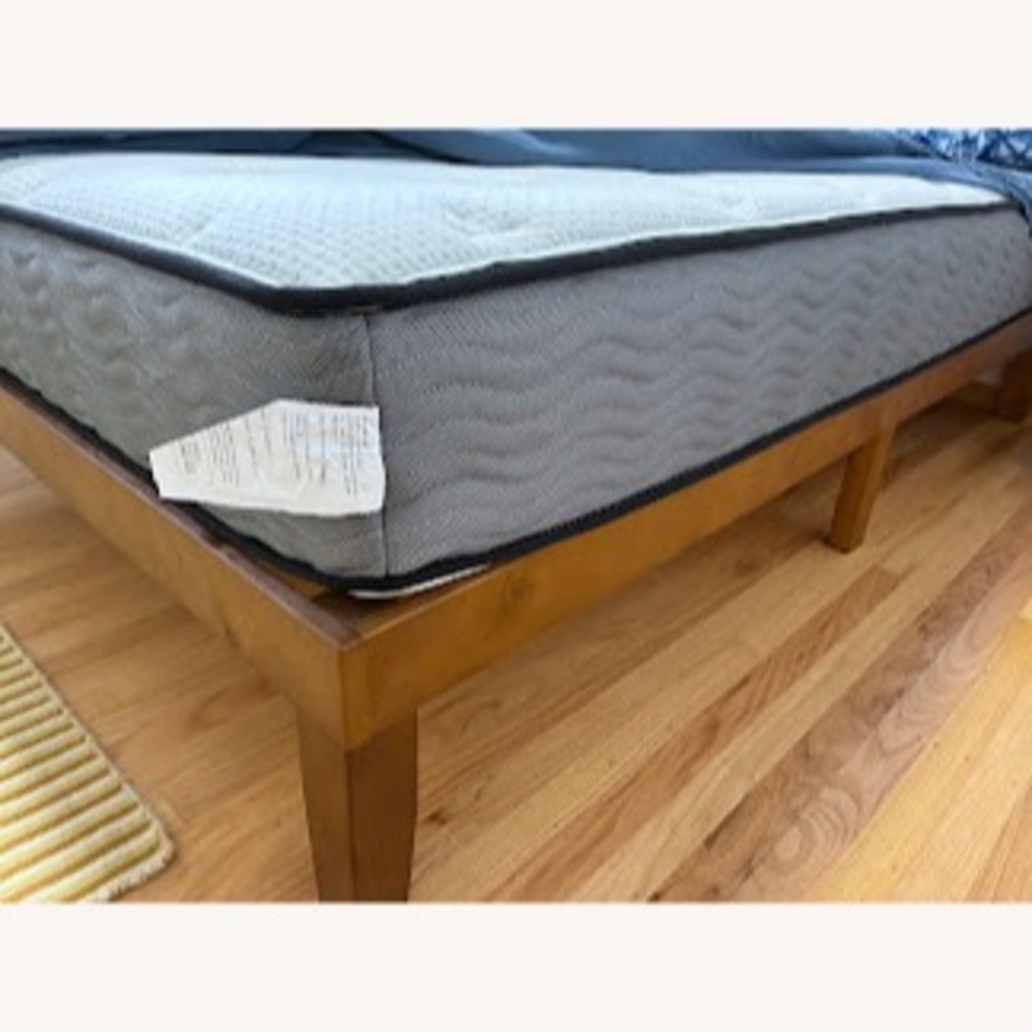 Mellow Naturalista Queen Bed - image-2