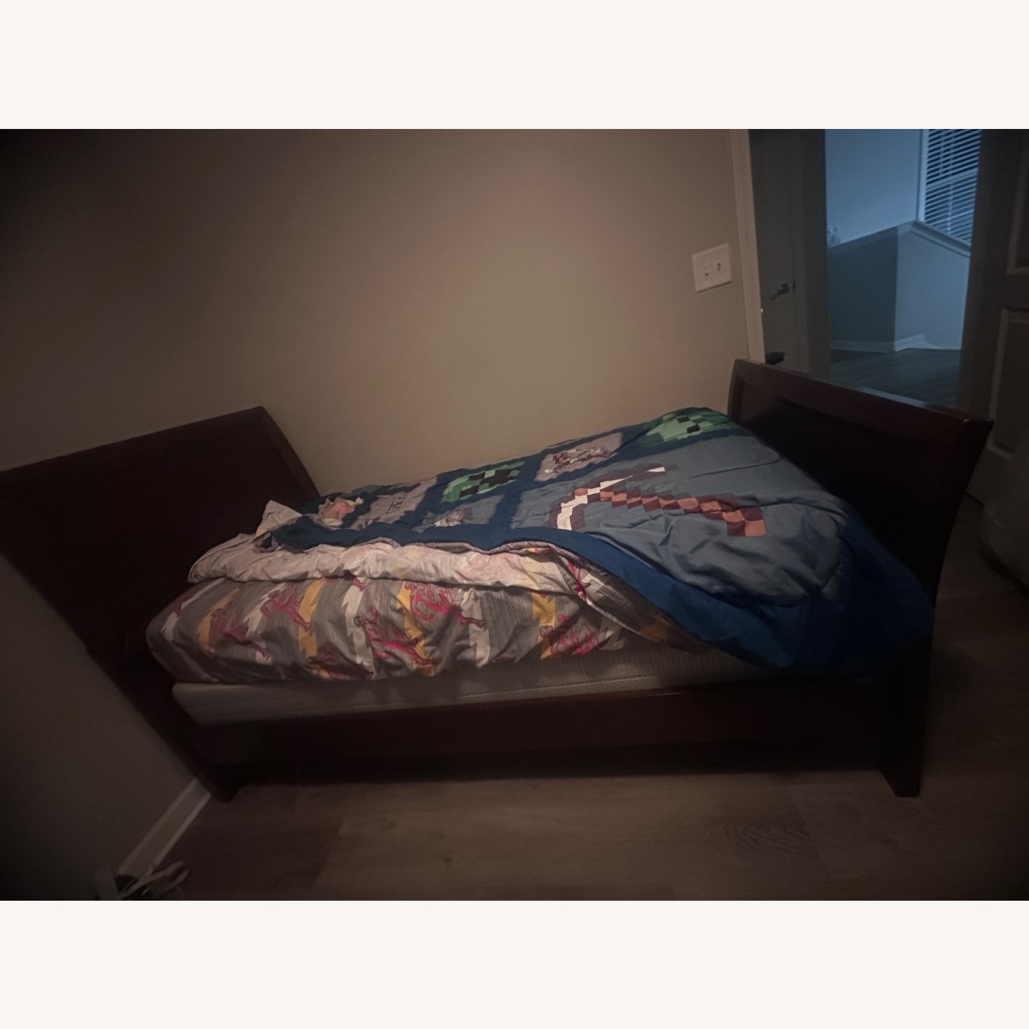 Rooms To Go Twin Bed Frame - image-2