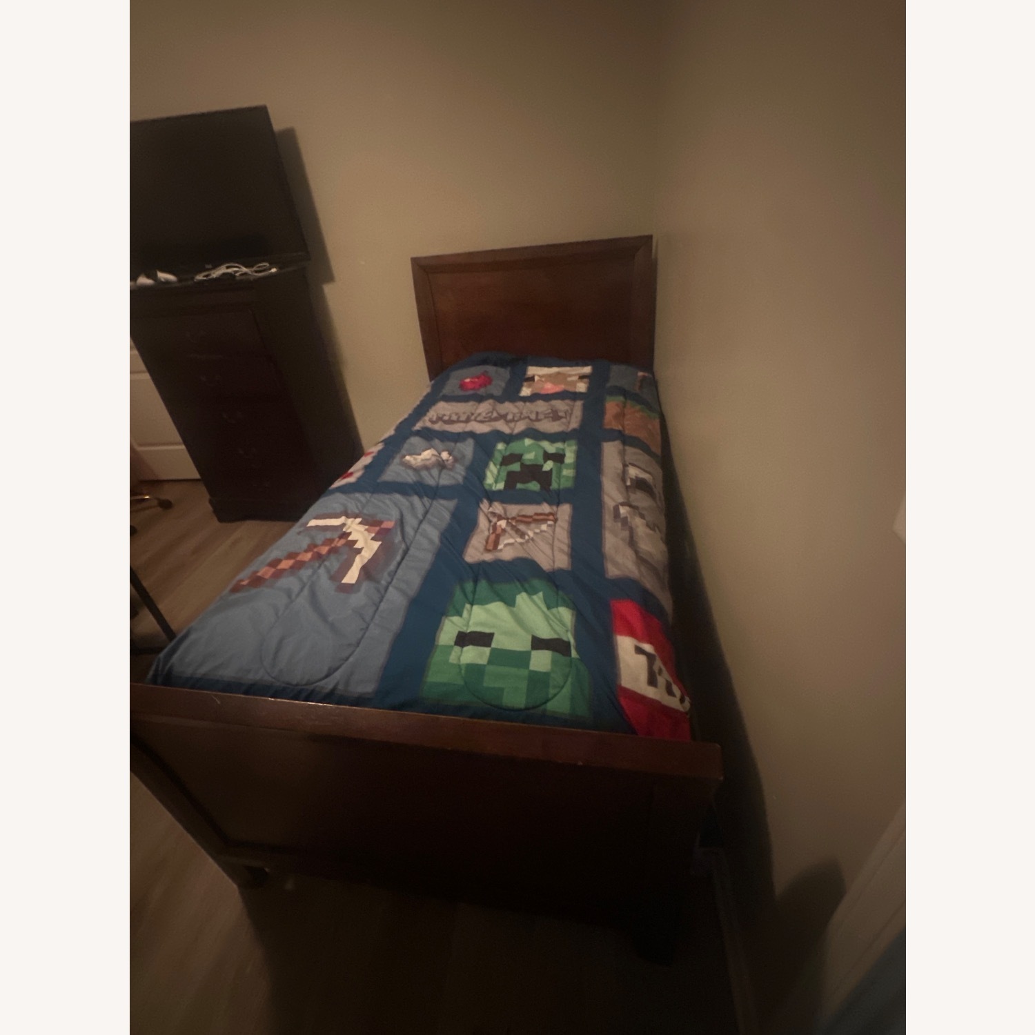 Rooms To Go Twin Bed Frame - image-1