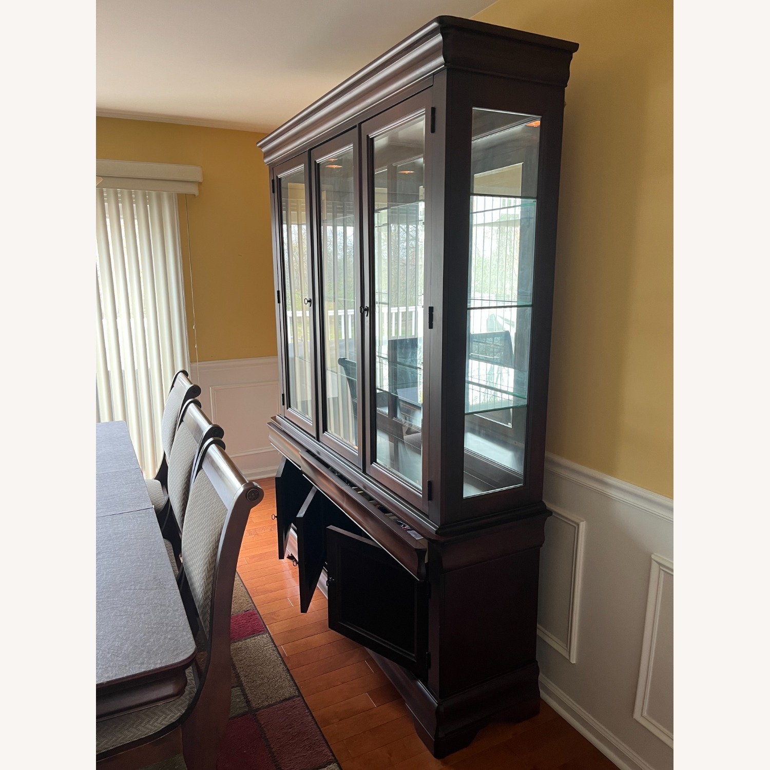 Bassett Buffet/China Cabinet - image-4