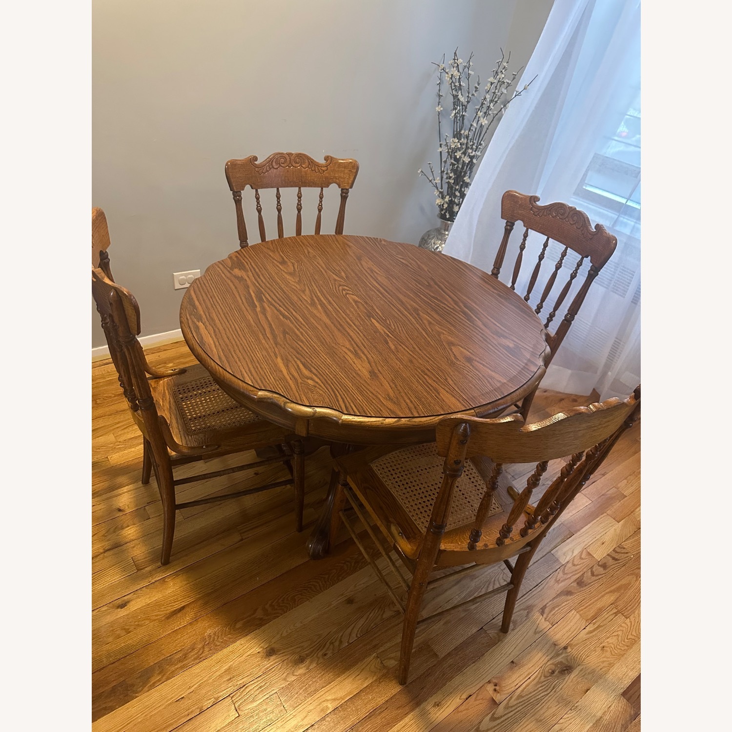Vintage Dining Table Set - image-2