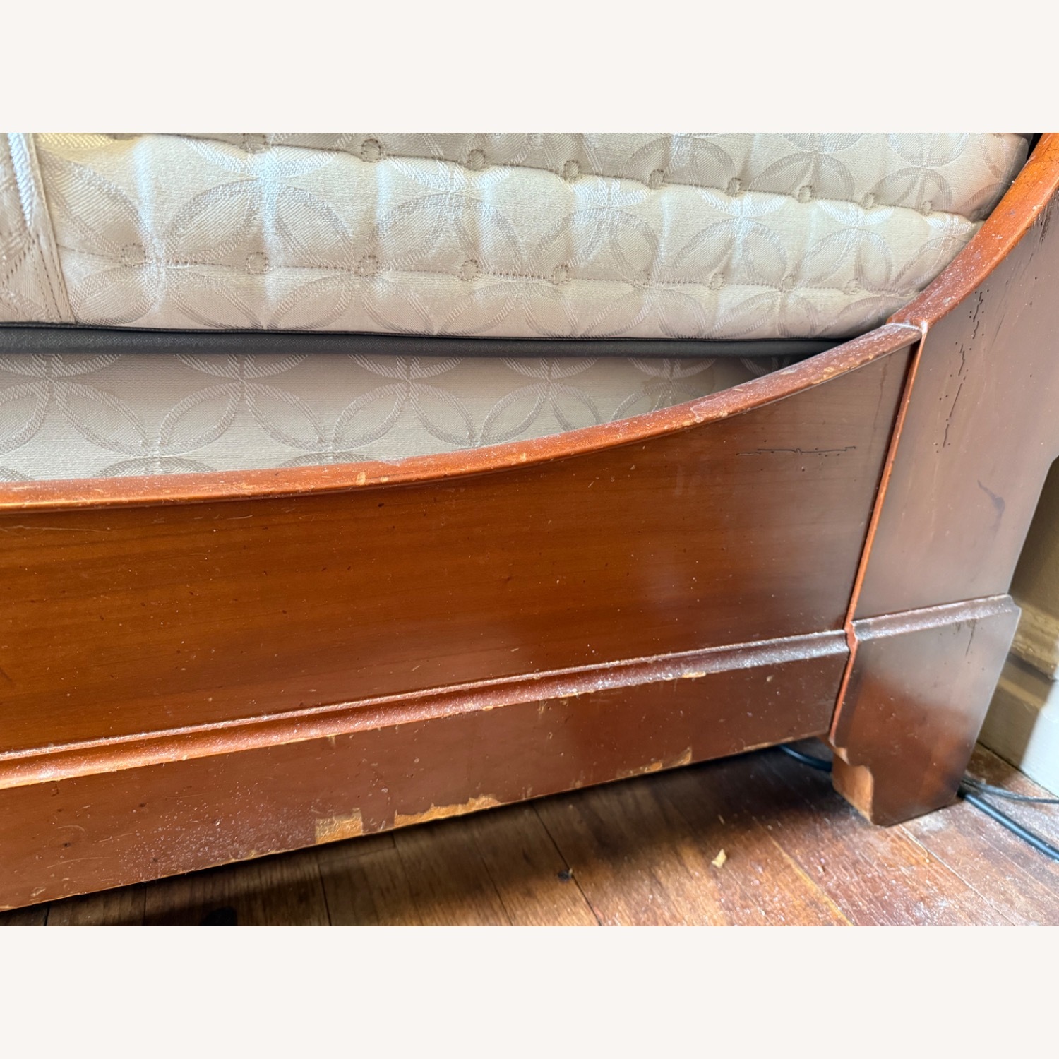 ABC Carpet and Home Daybed from the 90s - image-6