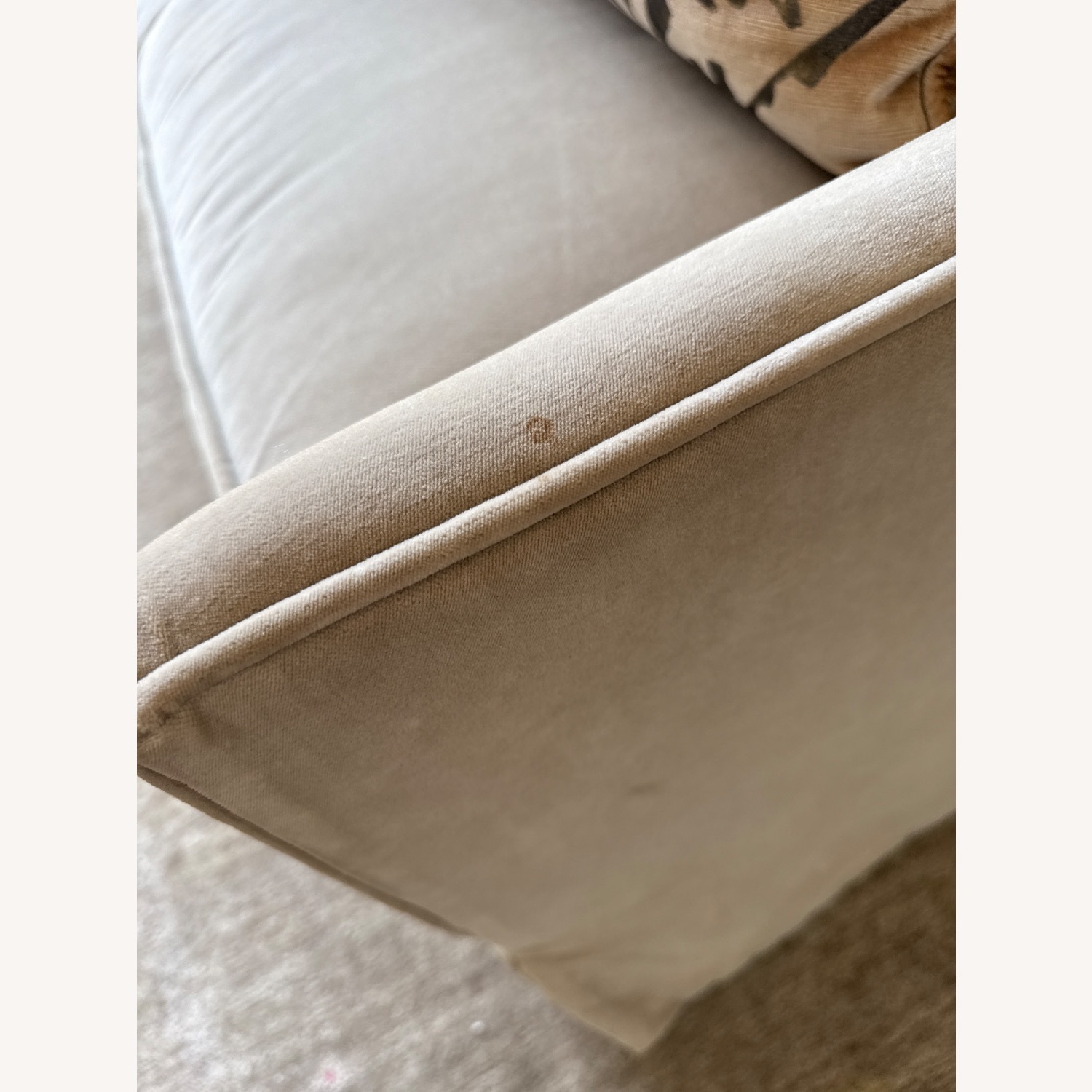 Soft Velvet Settee - image-4