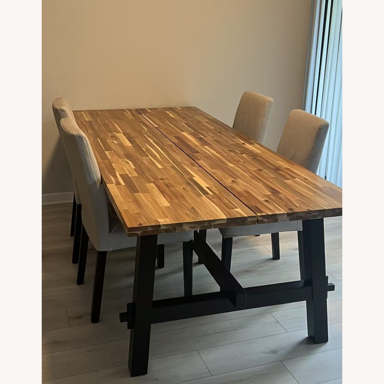 IKEA SKOGSTA ダイニングテーブル 160x81cm IKEA SKOGSTA ダイニングテーブル 160x81cm SKOGSTA スコグスタ