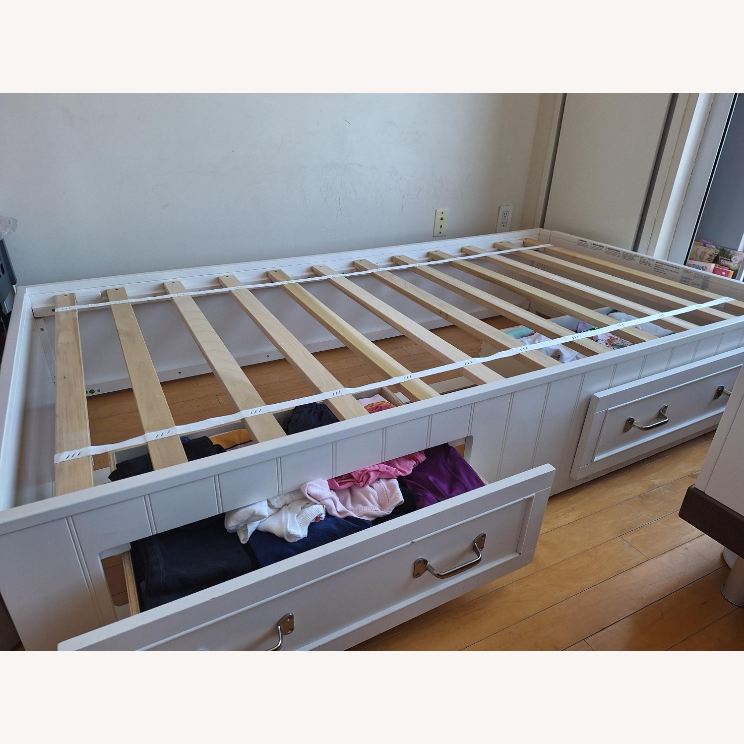 Pottery Barn Belden Twin Bed, Simply White - image-3