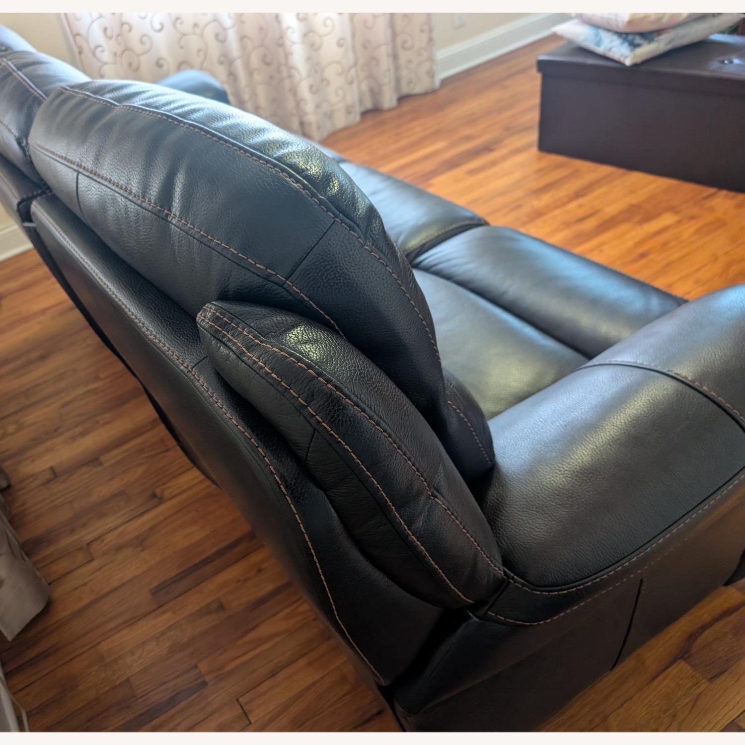 Raymour & Flanigan 3 Seater Sofa with 2 Full Reclining Seats - image-4