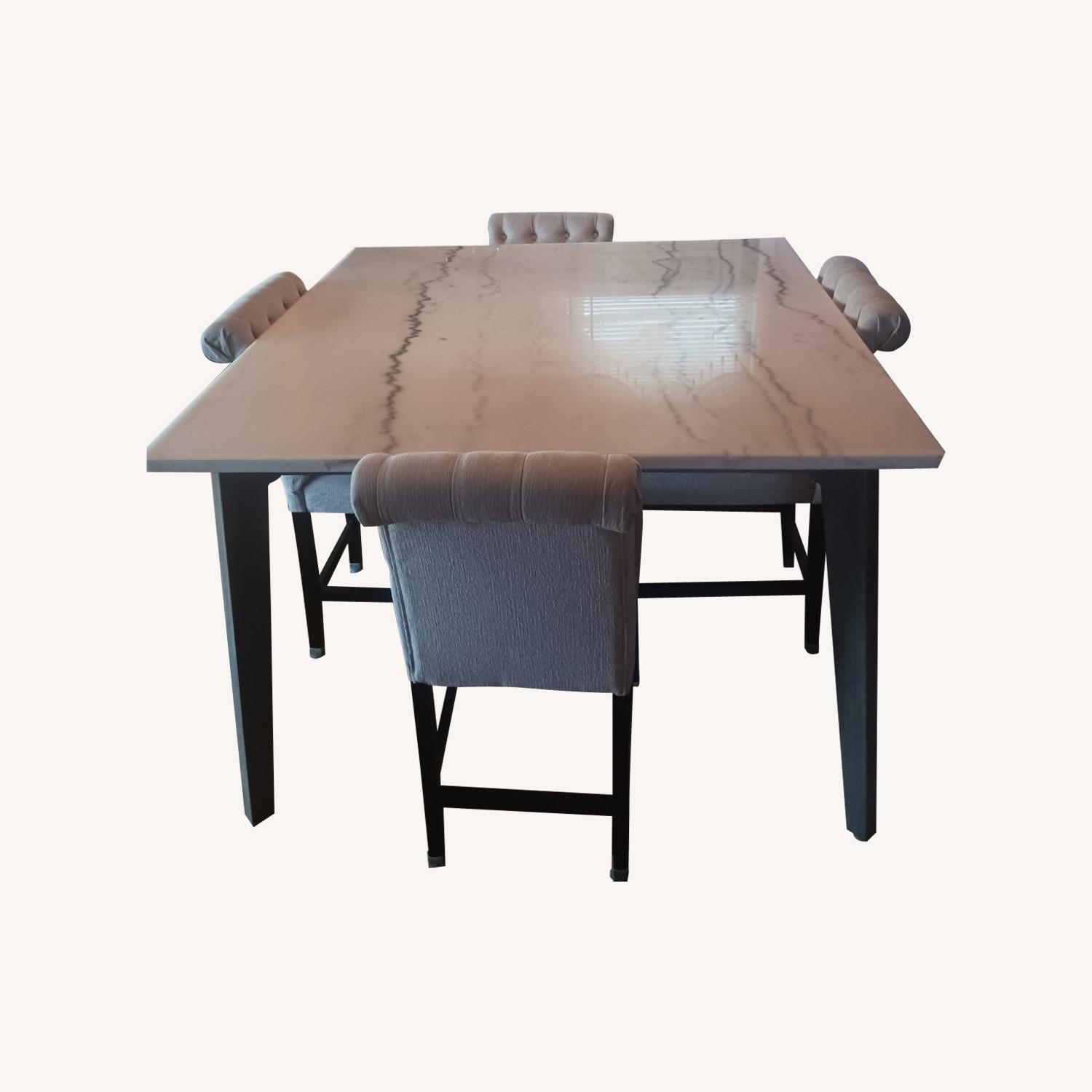 Marble Table with 4 Chairs - image-0