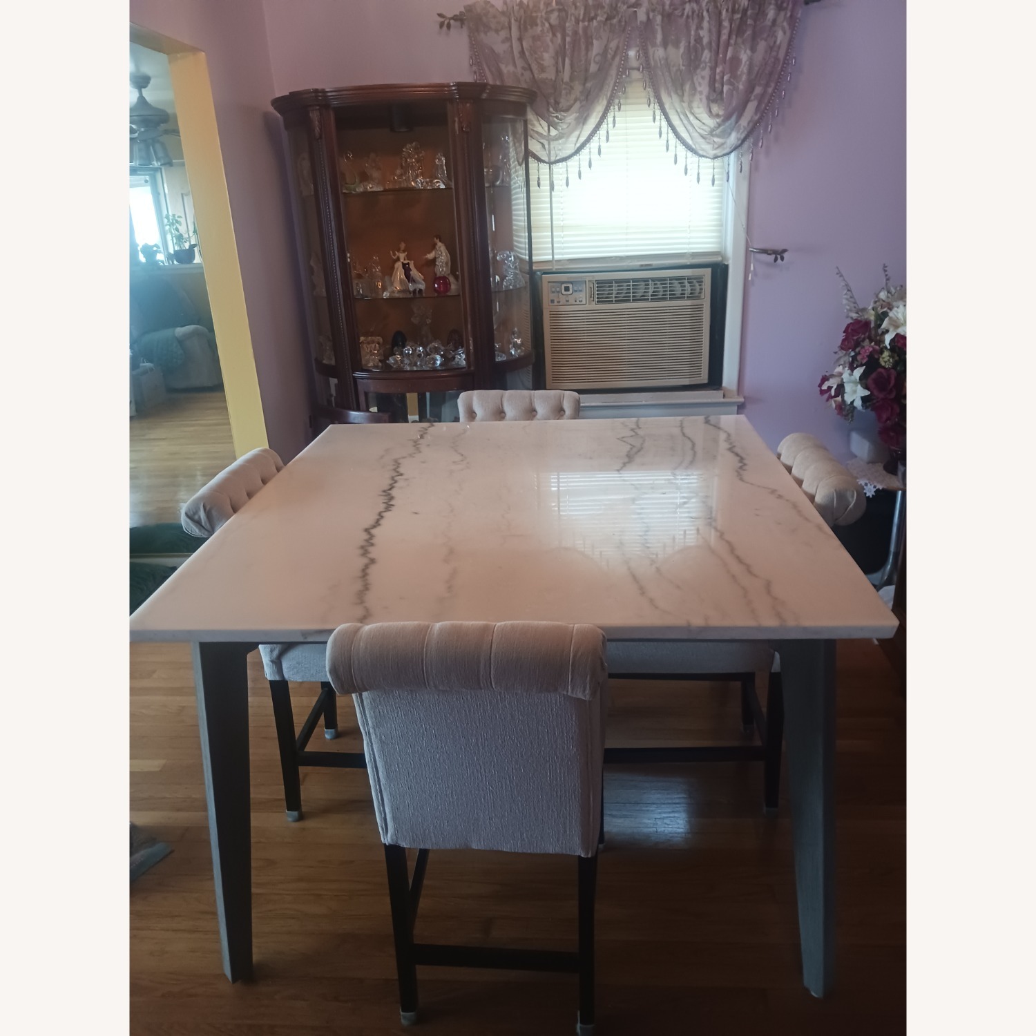 Marble Table with 4 Chairs - image-1