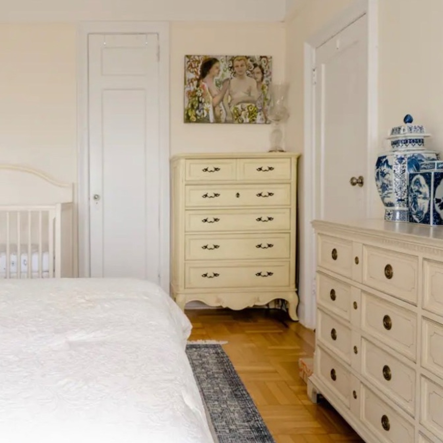 French-Style Shabby Chic Dresser Chest - image-8