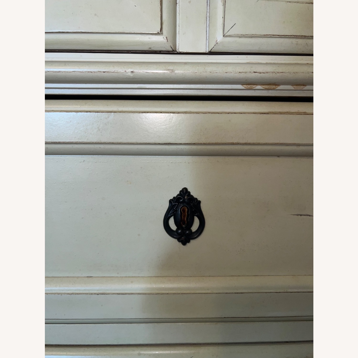 French-Style Shabby Chic Dresser Chest - image-5