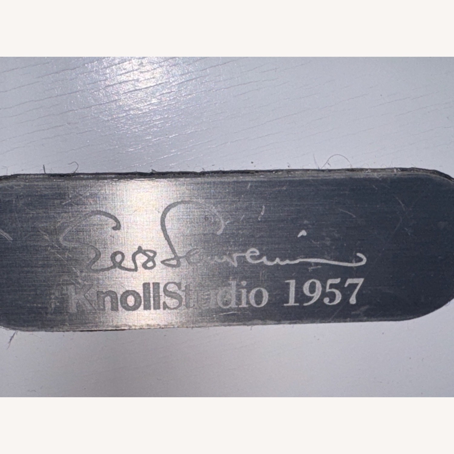 Saarinen Marble Round Dining Table - image-5