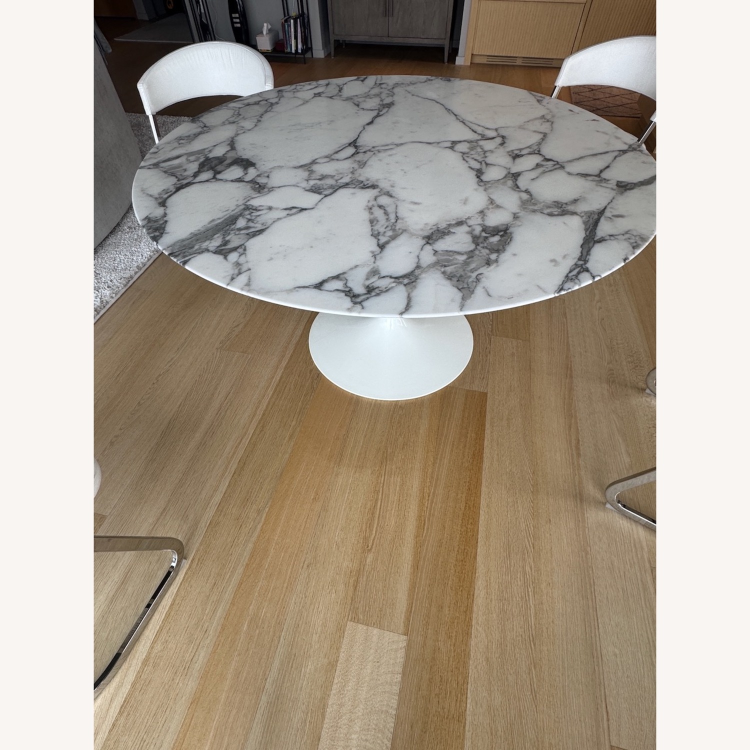Saarinen Marble Round Dining Table - image-2