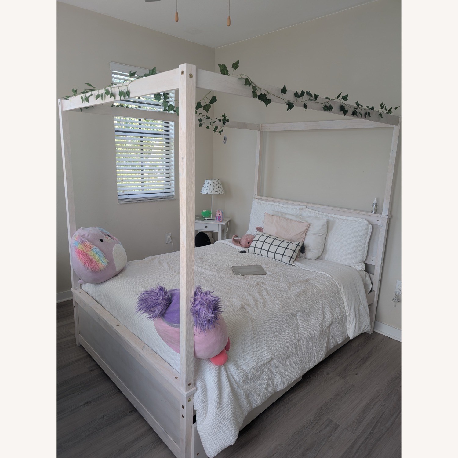 Canopy Bed Full Size  - image-2