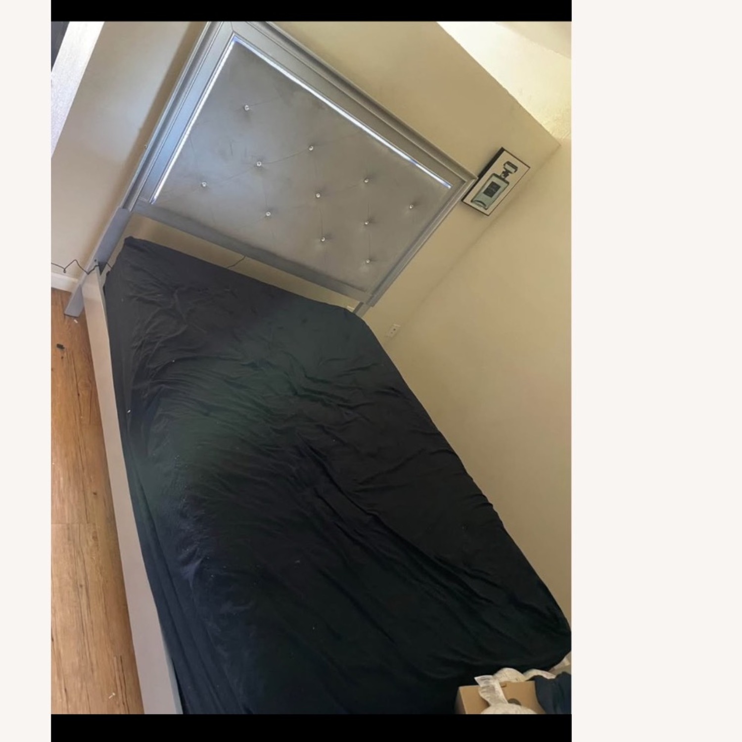 American Furniture Queen Bed - image-1