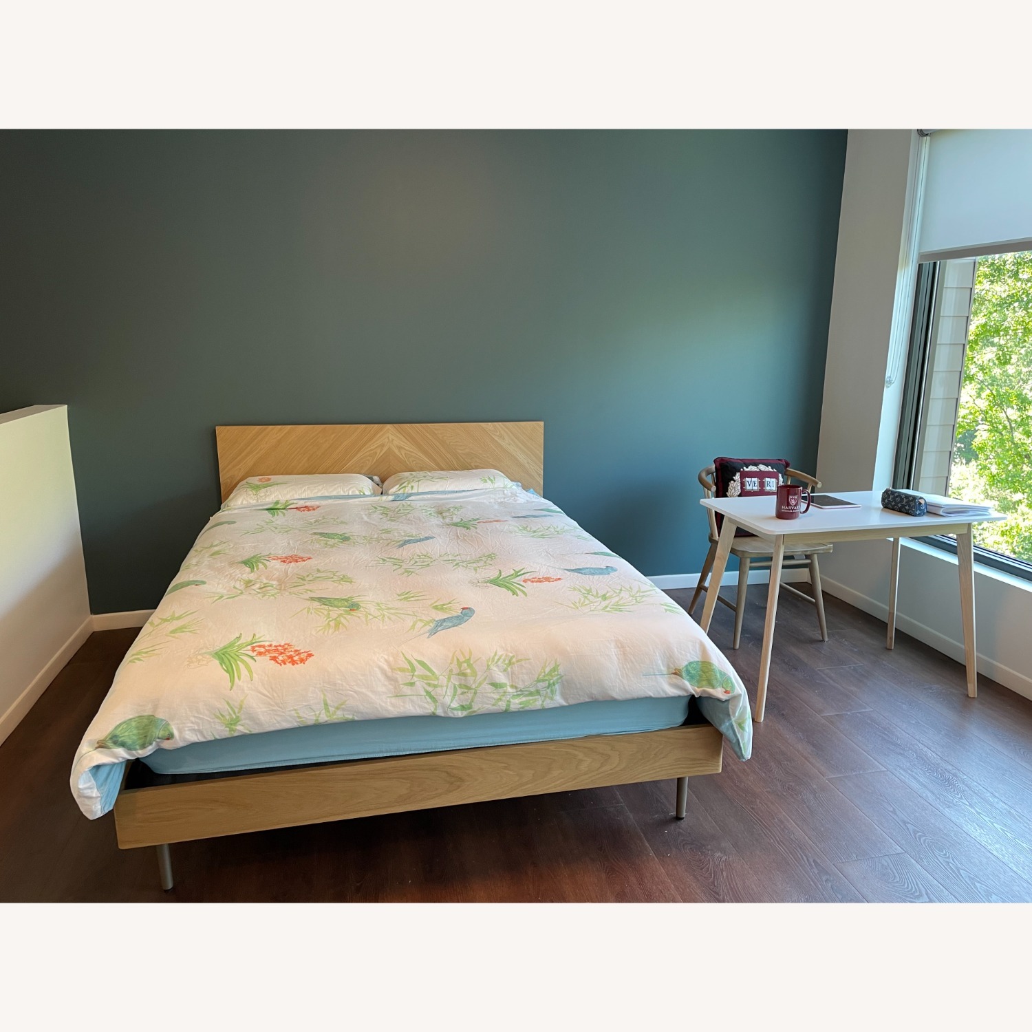 Article Nera Queen Low Profile Bed Oak Queen - image-1