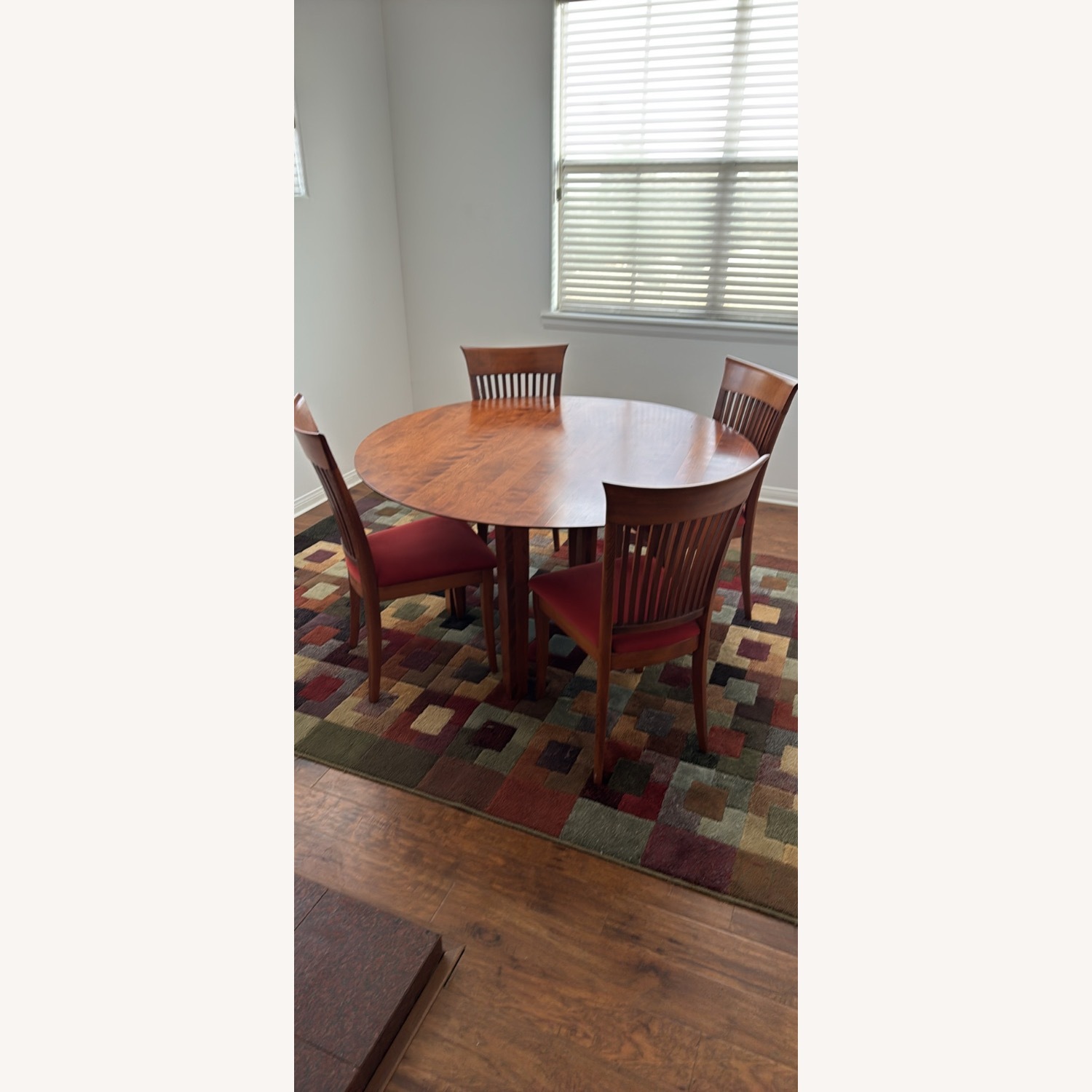 Real Wood Table with 6 Matching Chairs - image-4