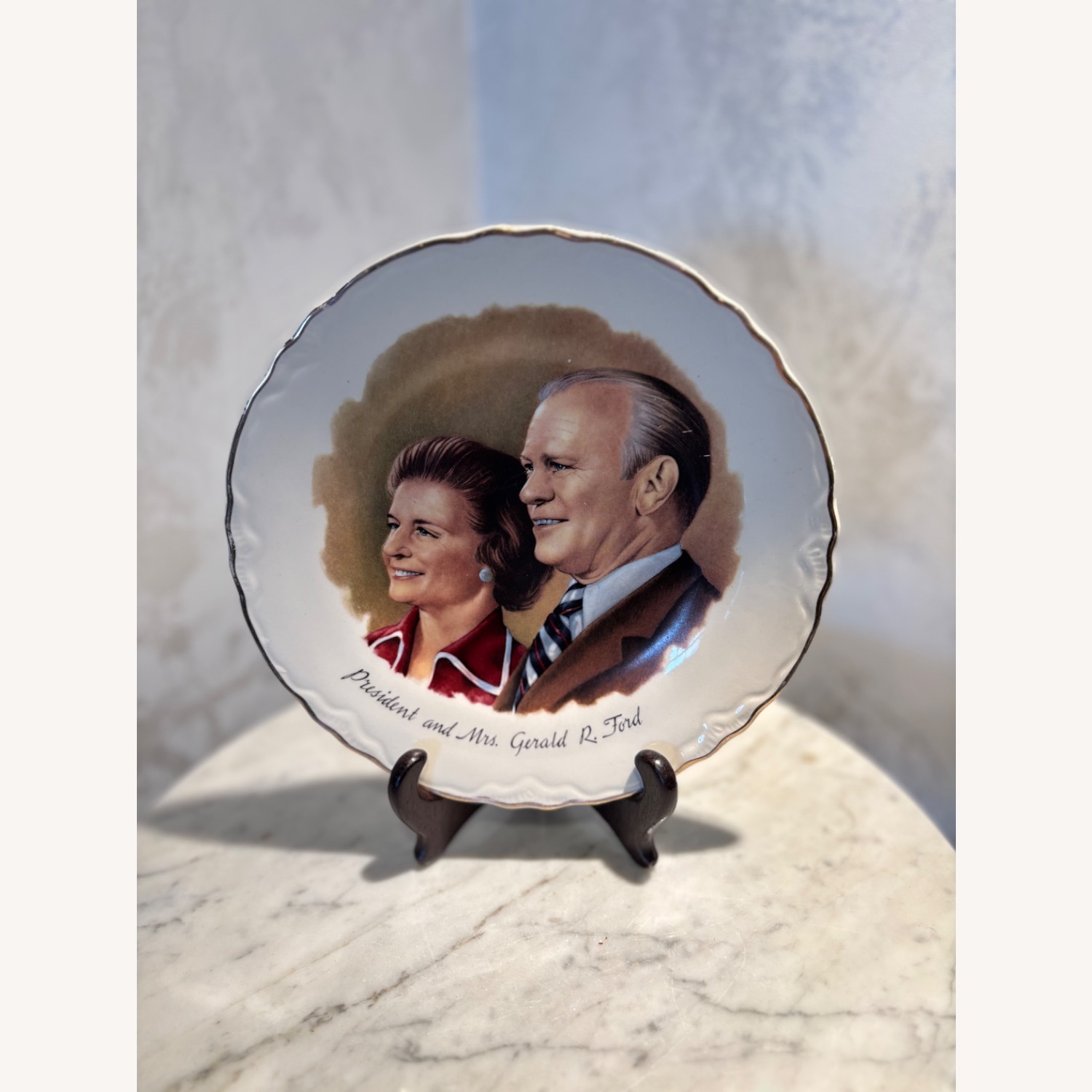 Vintage President and Mrs.Gerald R Ford Plate - image-1