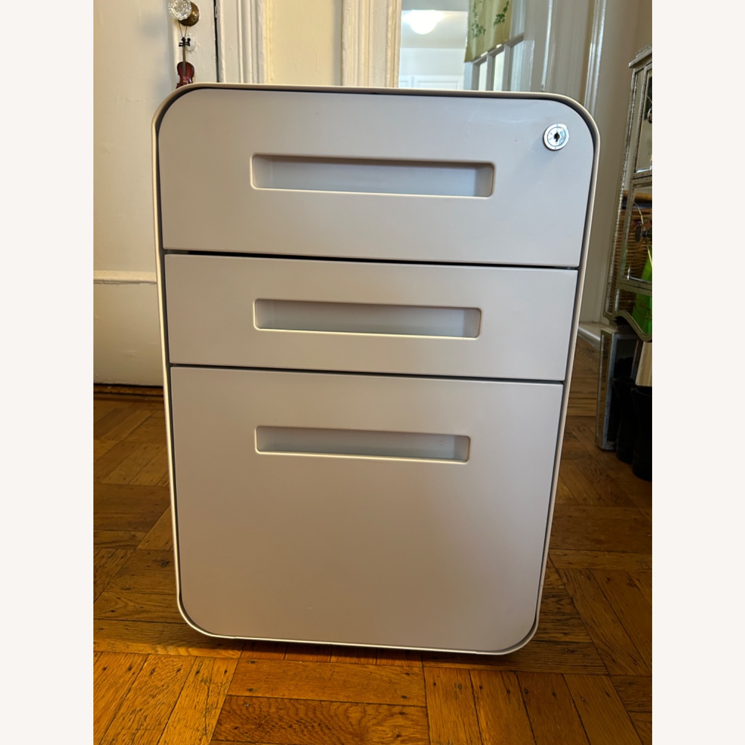 Stockpile Curved 3-drawer File Cabinet - image-1