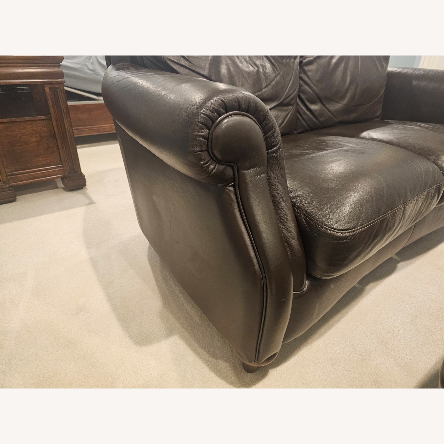 Natuzzi Leather Loveseat W 2 Ottomans - image-7