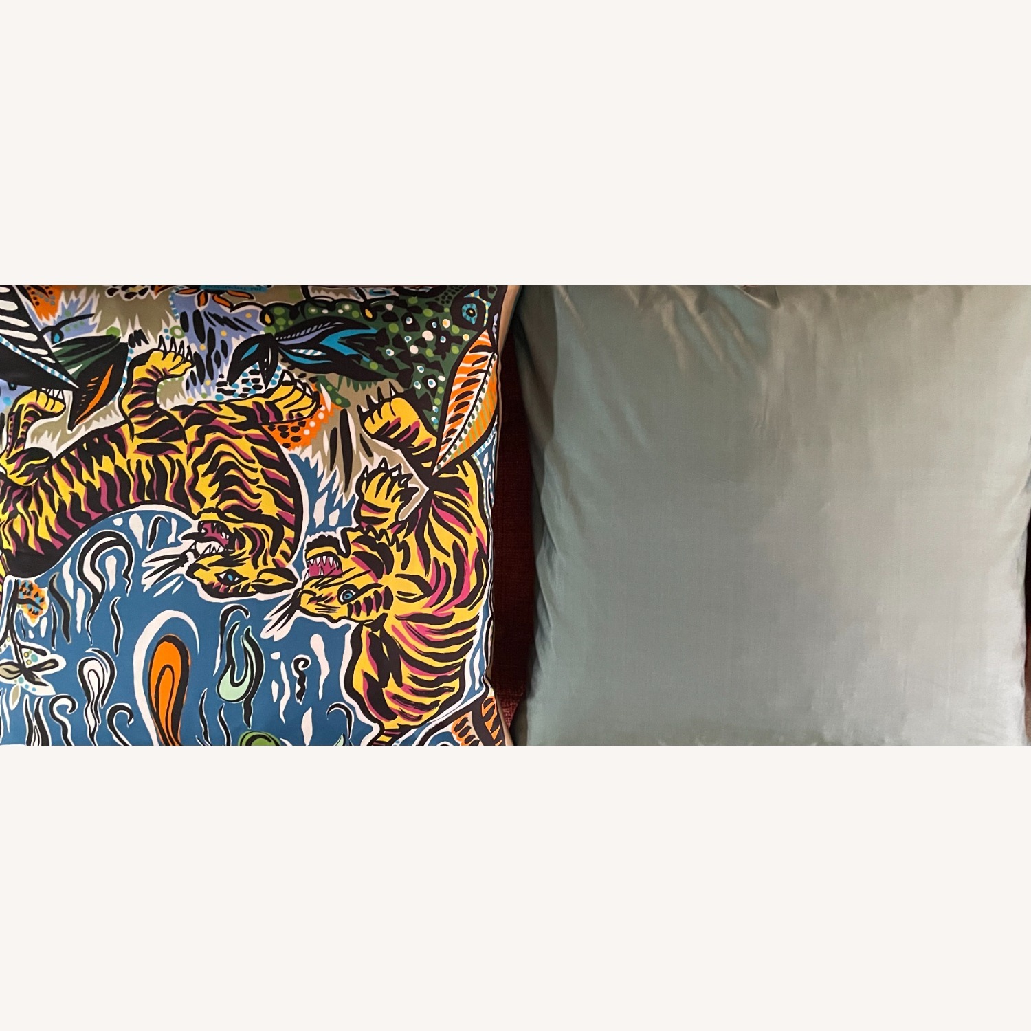 Set 0f 2 16" Square Silk Pillow Covers - image-3