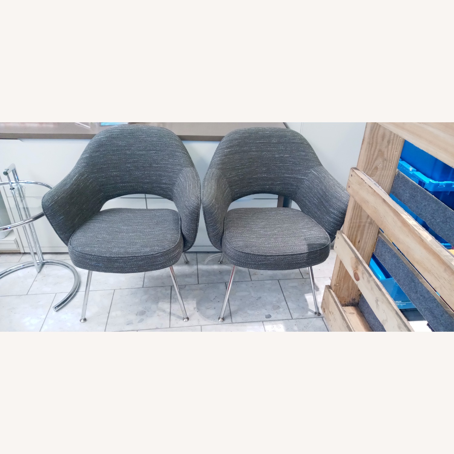 Knoll Eero Saarinen-Saarinen Executive Armchair - image-1