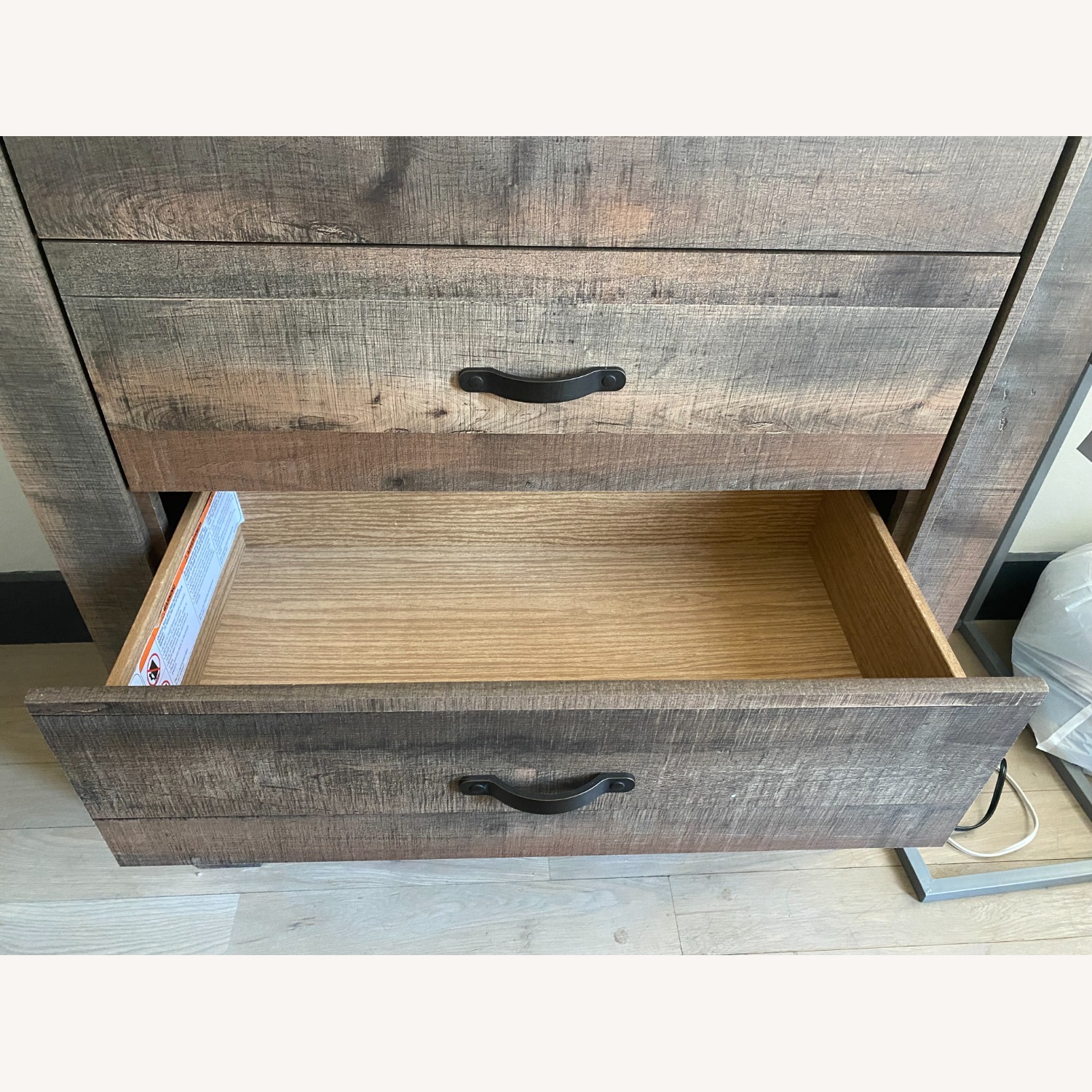 Ashley Furniture Trinell 5-Drawer Chest - image-6