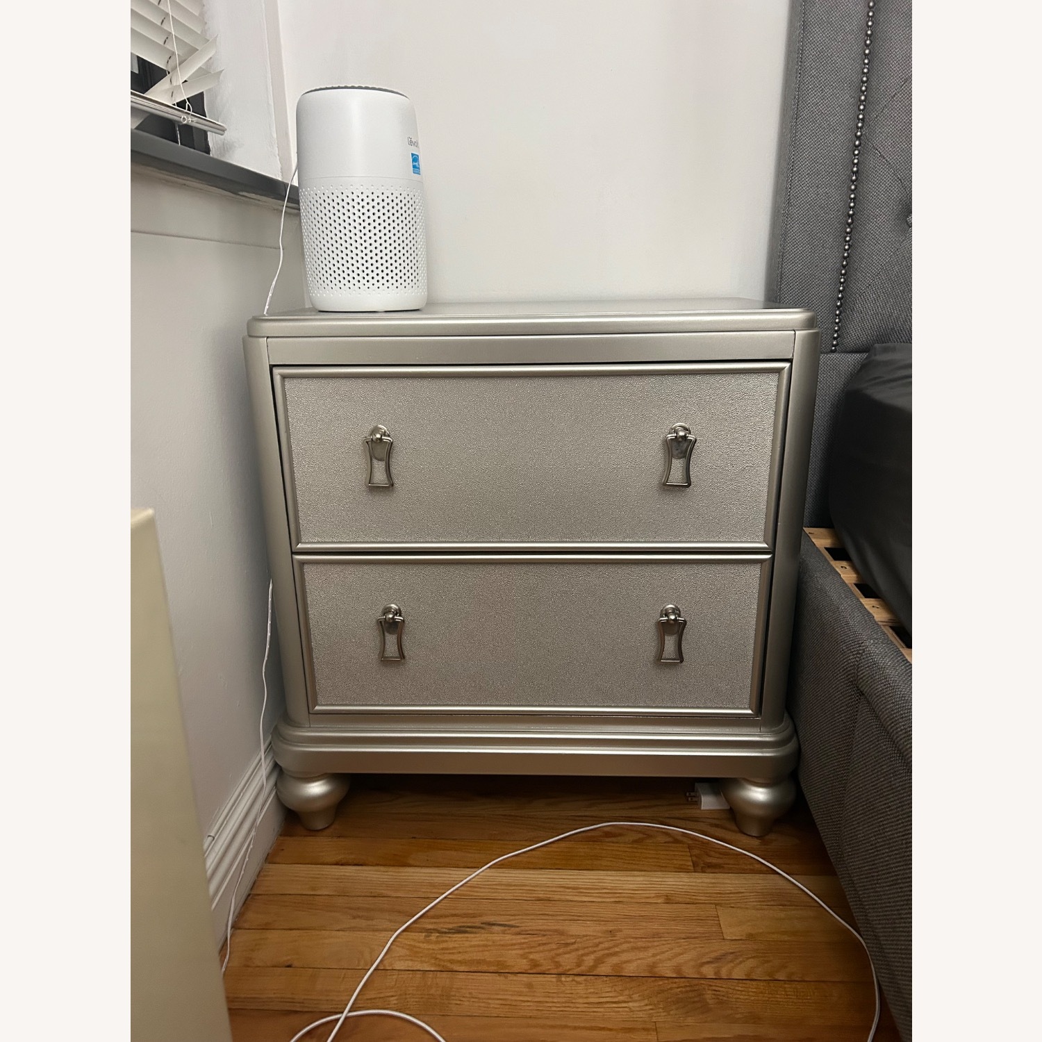 Diva II Set of 2 Nightstands - image-1