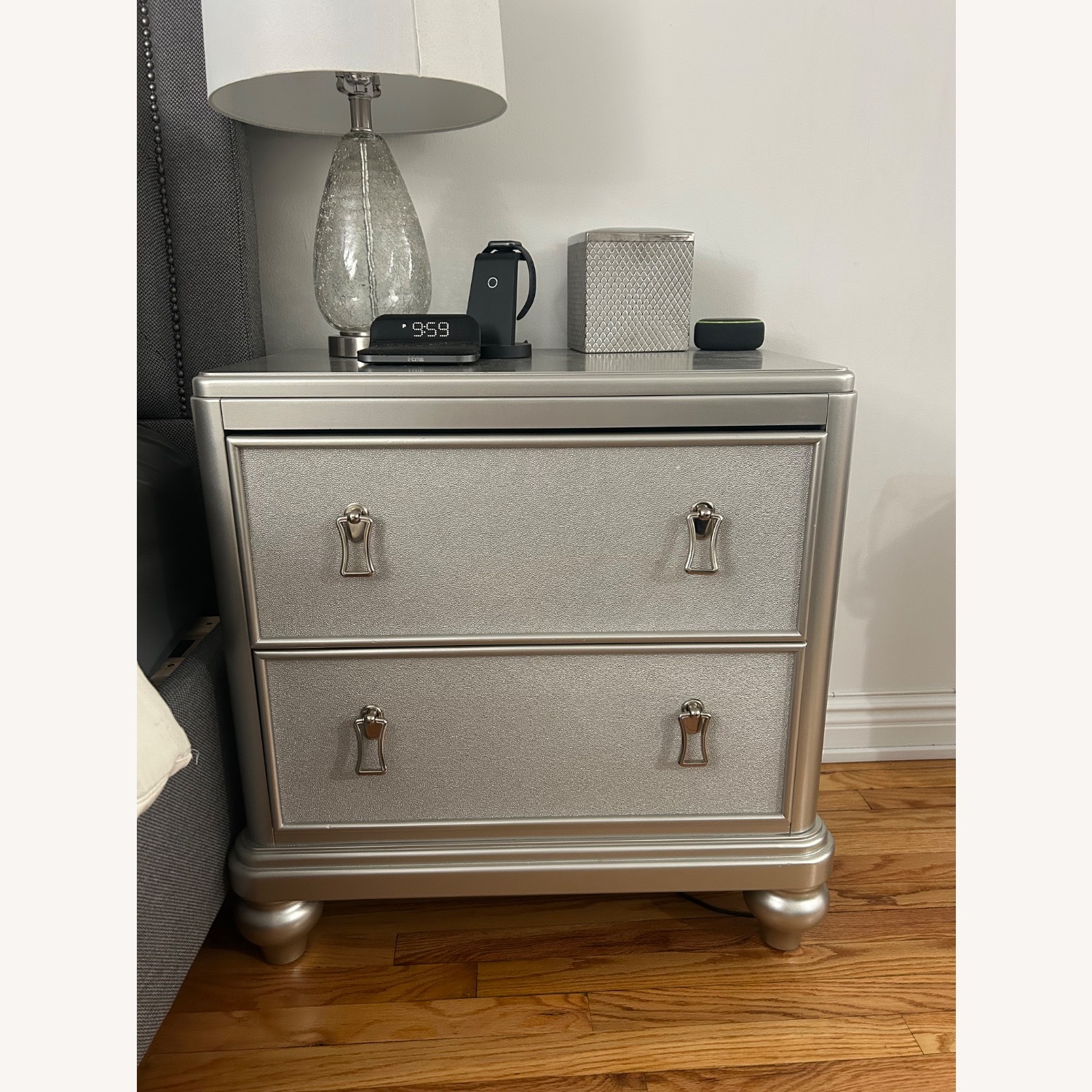 Diva II Set of 2 Nightstands - image-2