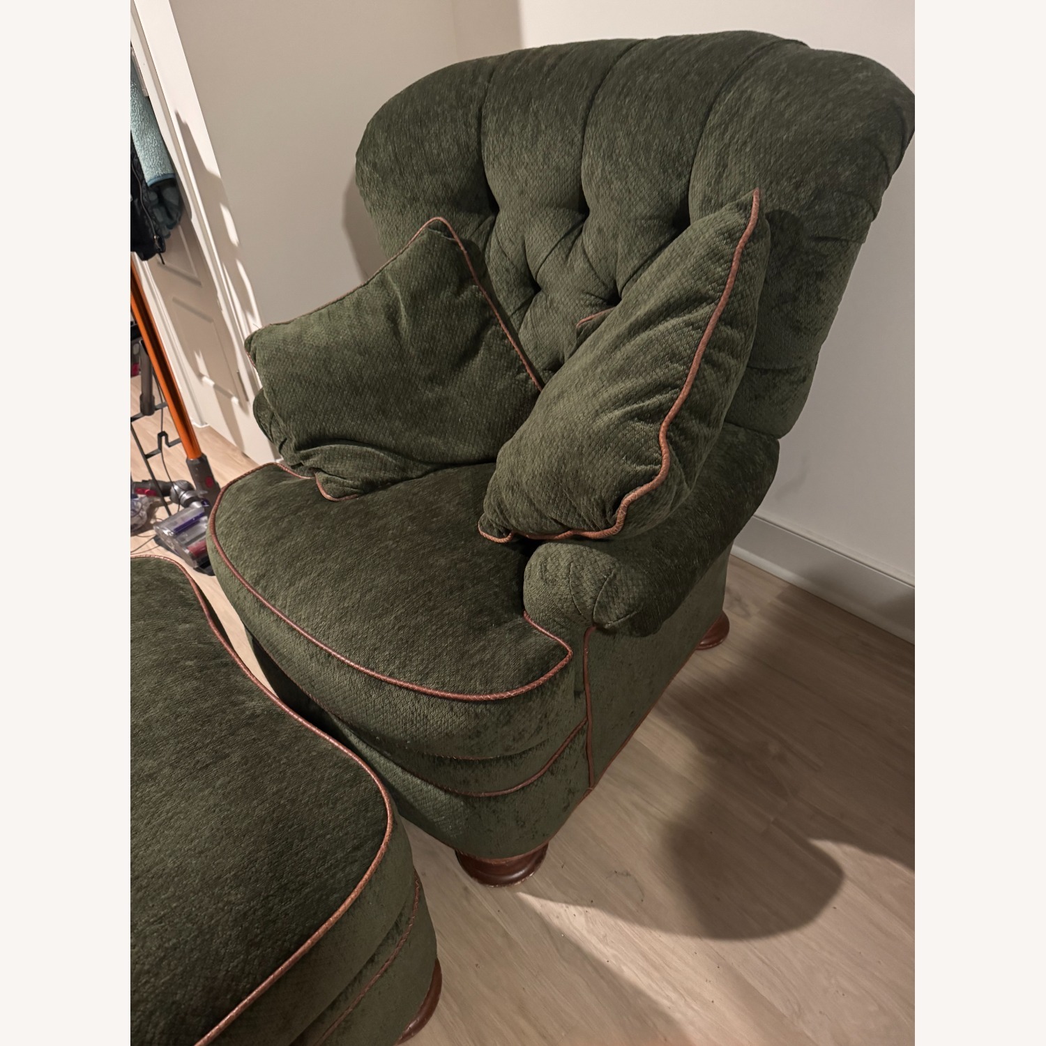 Hickory White Green Arm Chair - image-1