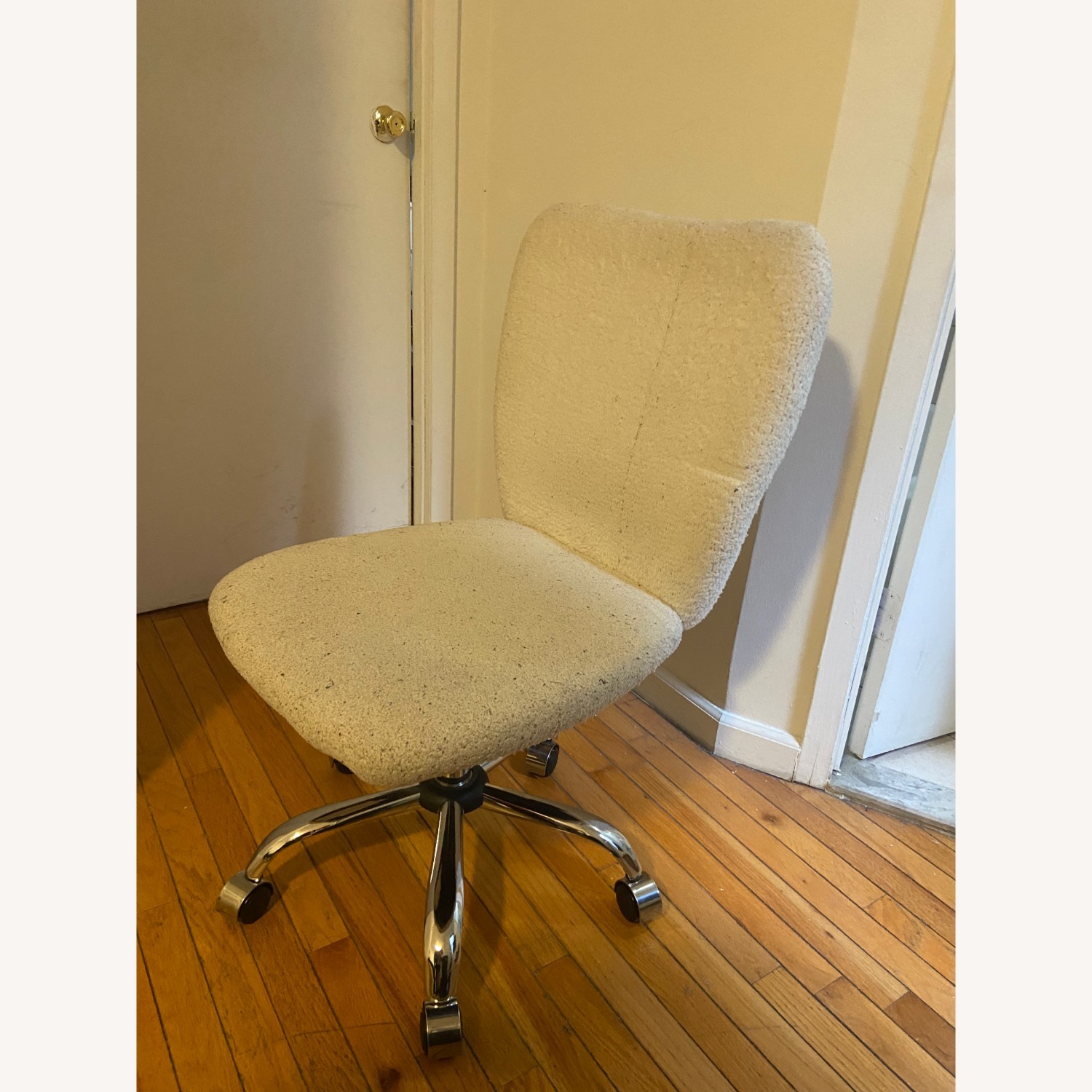 Pottery Barn Teen Desk Chair - image-1