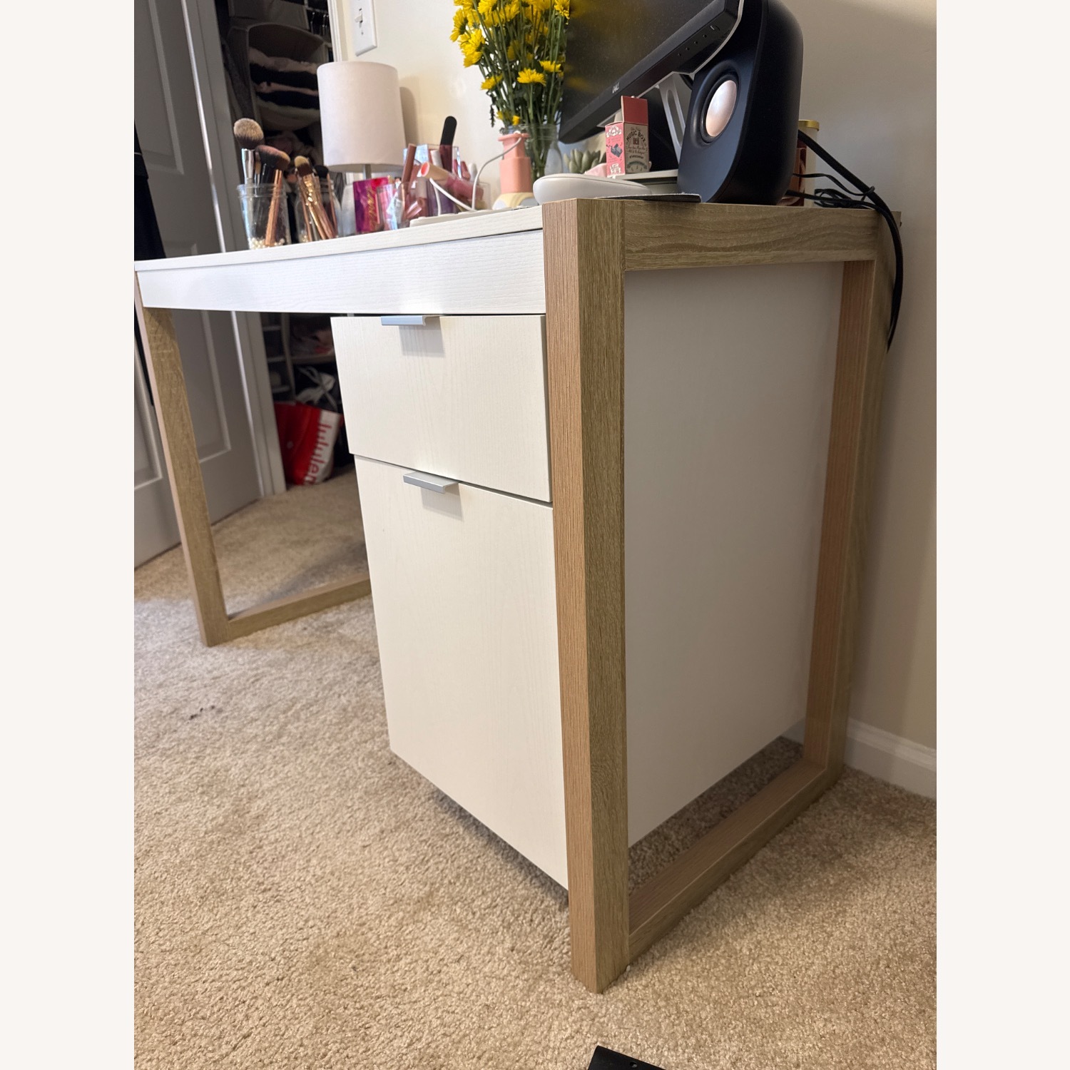 Target Desk - image-2