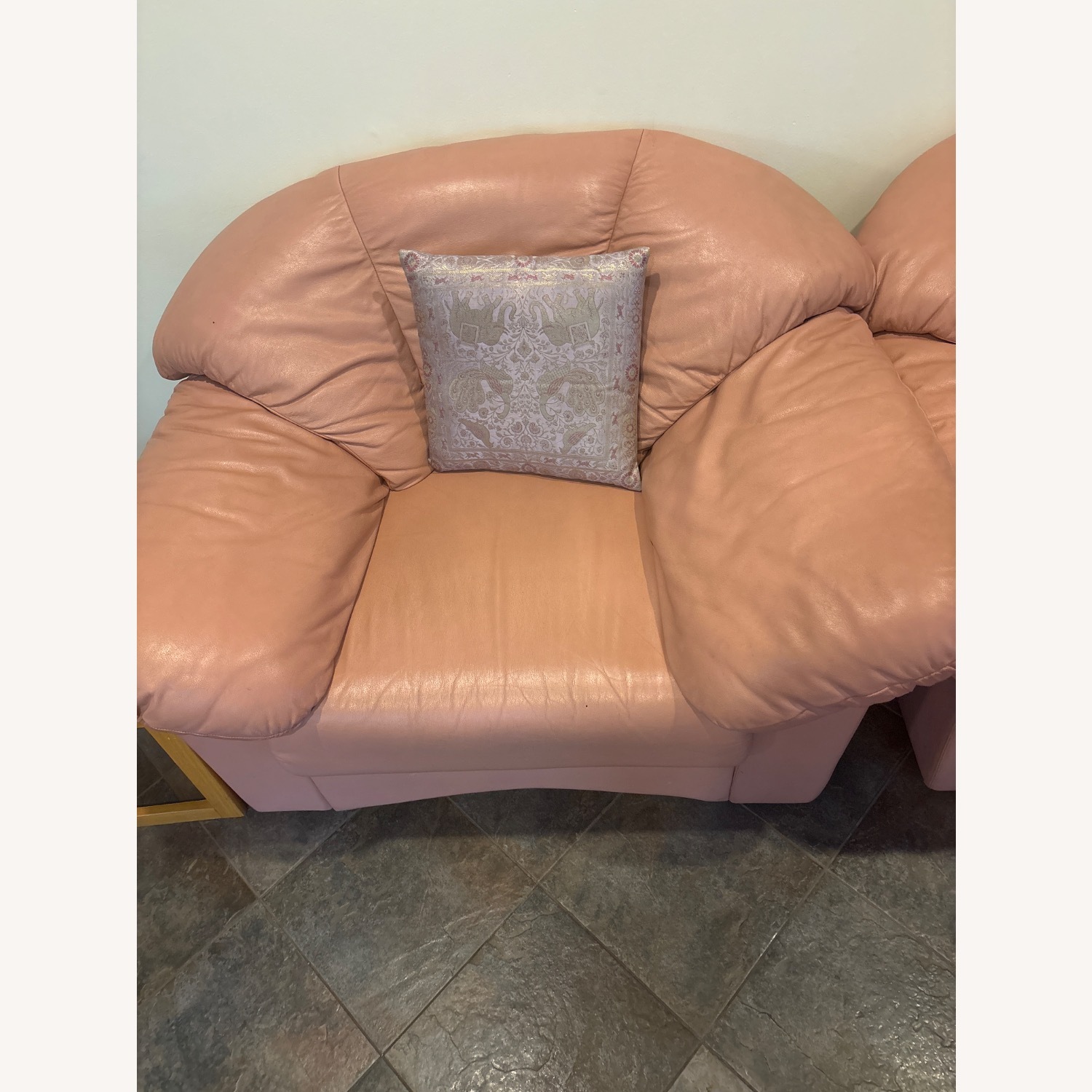 Single Couch - image-1