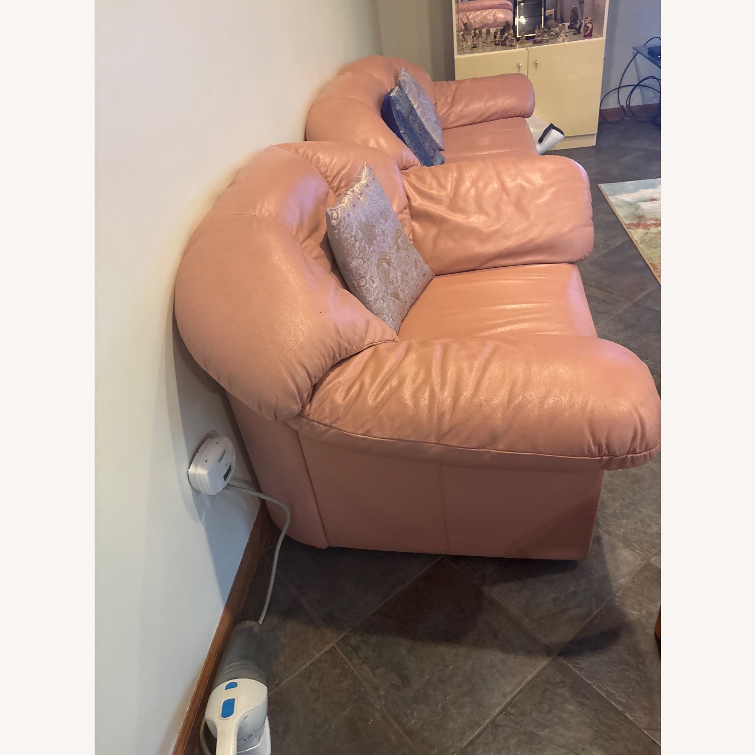 Single Couch - image-3