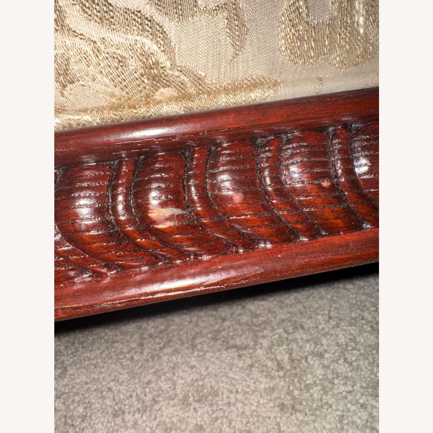 Custom Design Sofa - image-5