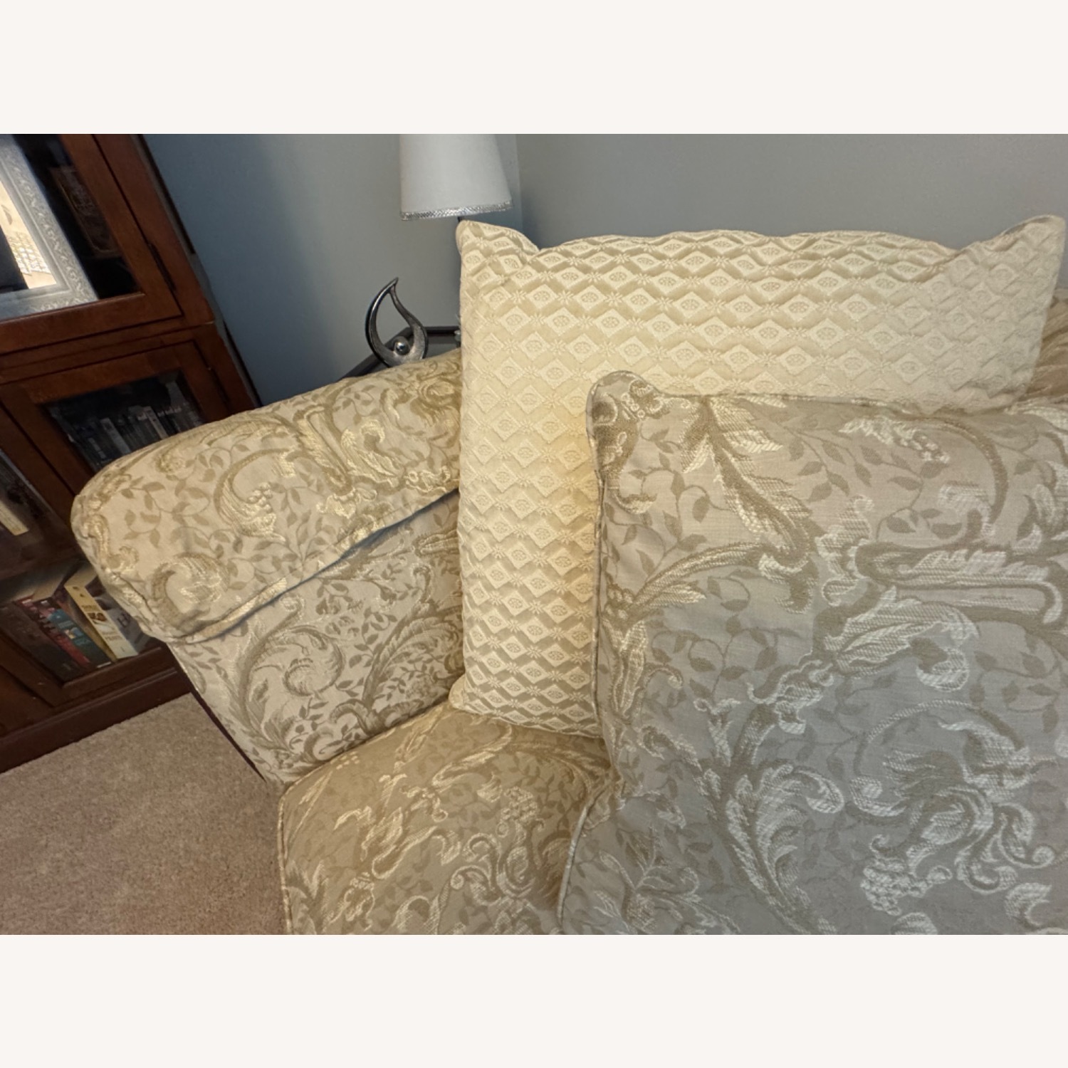 Custom Design Sofa - image-7