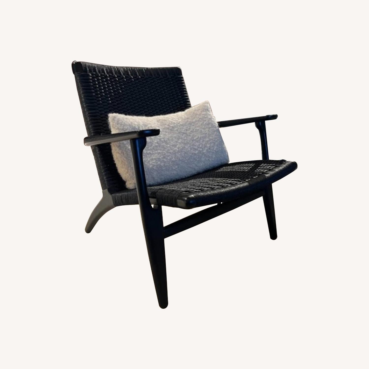 Carl Hansen & Son CH25 Lounge Chair Set of 2 - image-0