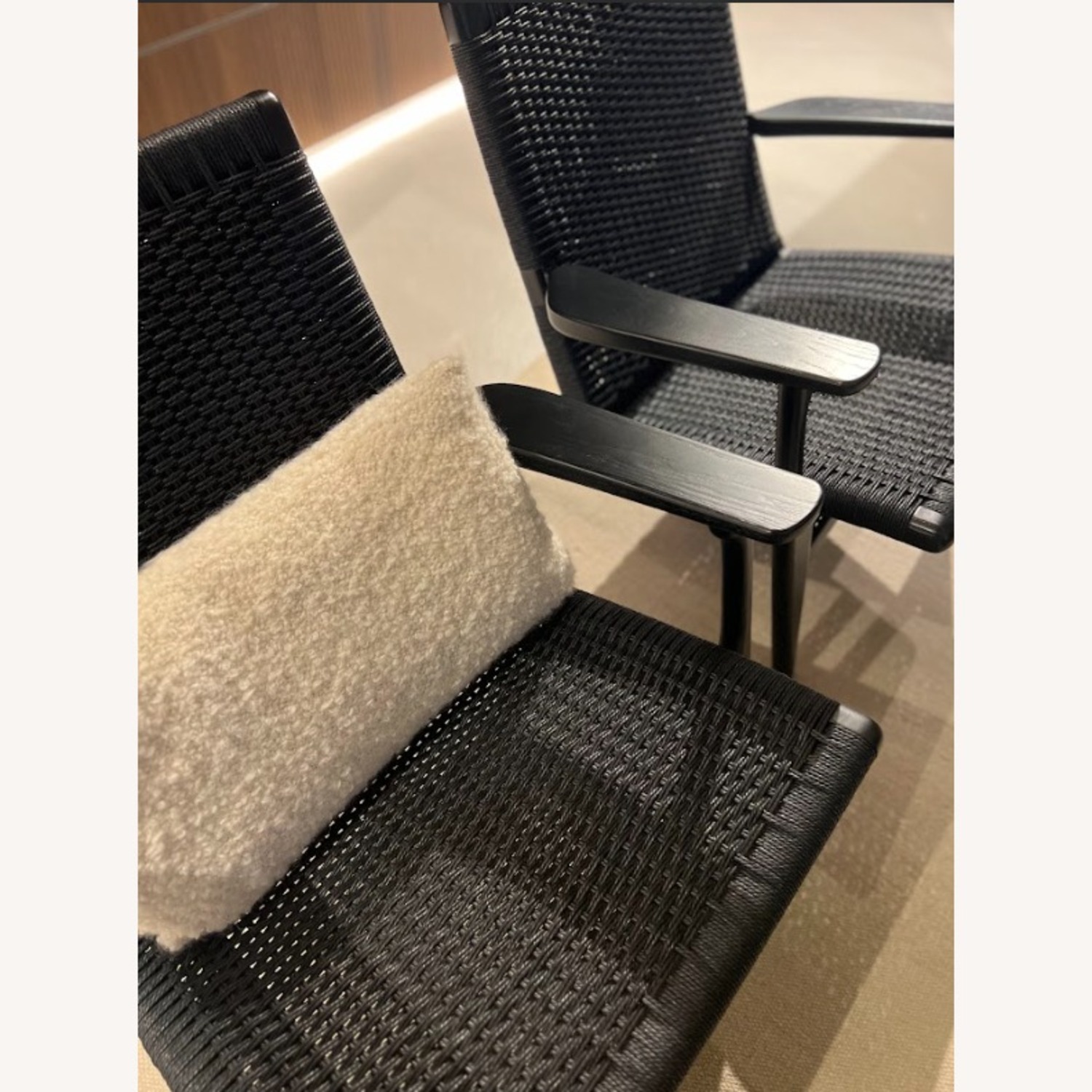 Carl Hansen & Son CH25 Lounge Chair Set of 2 - image-3