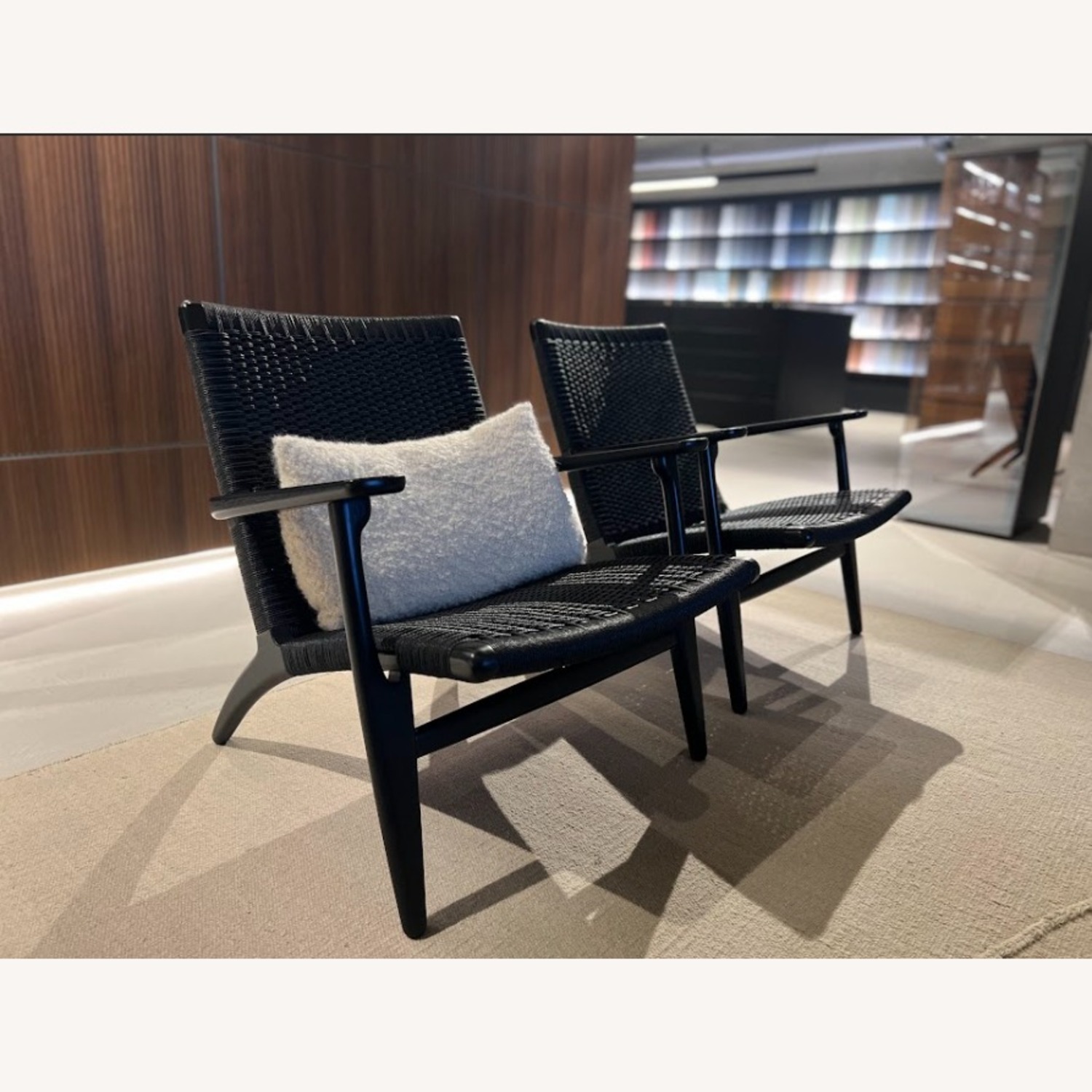 Carl Hansen & Son CH25 Lounge Chair Set of 2 - image-1